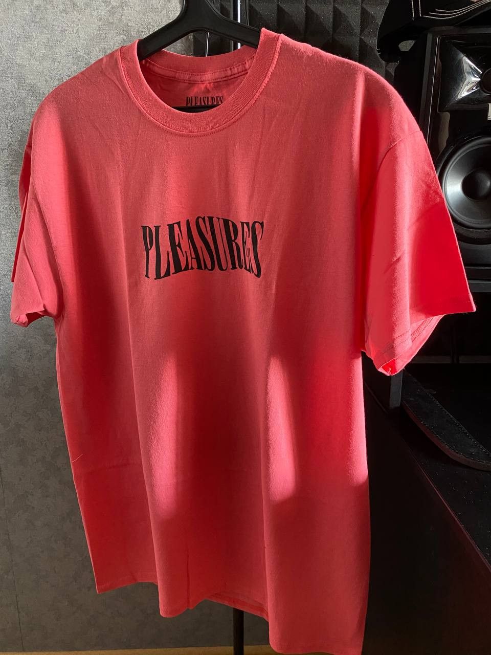 Pleasures Pleasures - Coral Tee Size US L / EU 52-54 / 3 - 5 Thumbnail
