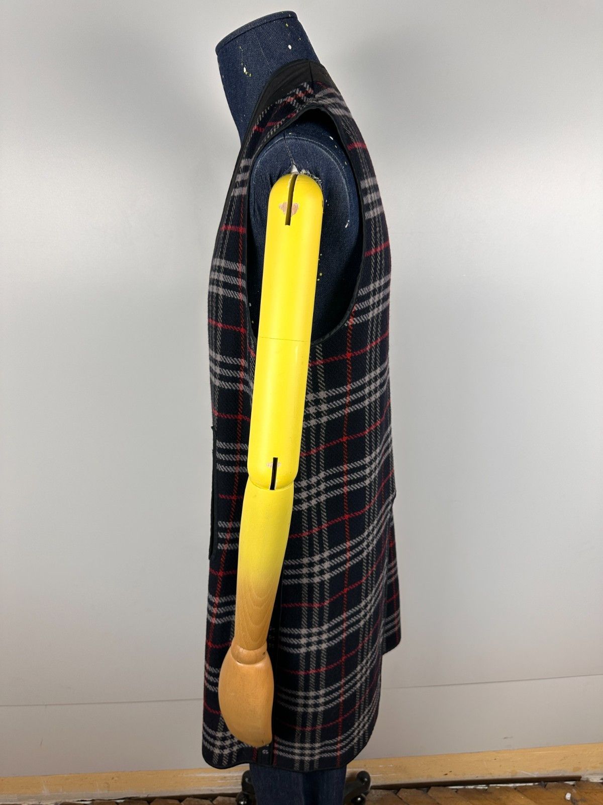 Burberry Burberry's Sleeveless Coat Jacket Lining Wool Blue Sz 50 Size US M / EU 48-50 / 2 - 4 Thumbnail