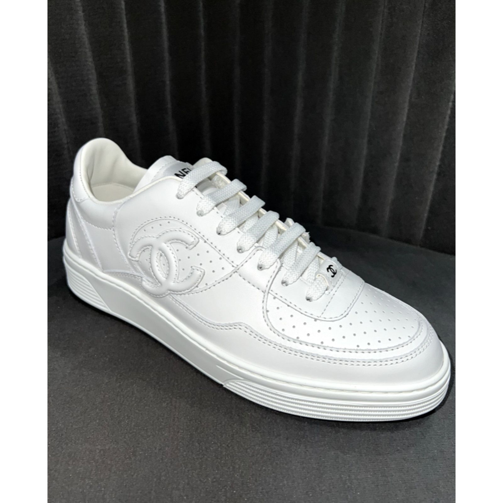 Chanel 23A Calfskin CC Logo Tie Flat Runner Trainer Sneaker 38 Size US 8 / IT 38 - 3 Thumbnail