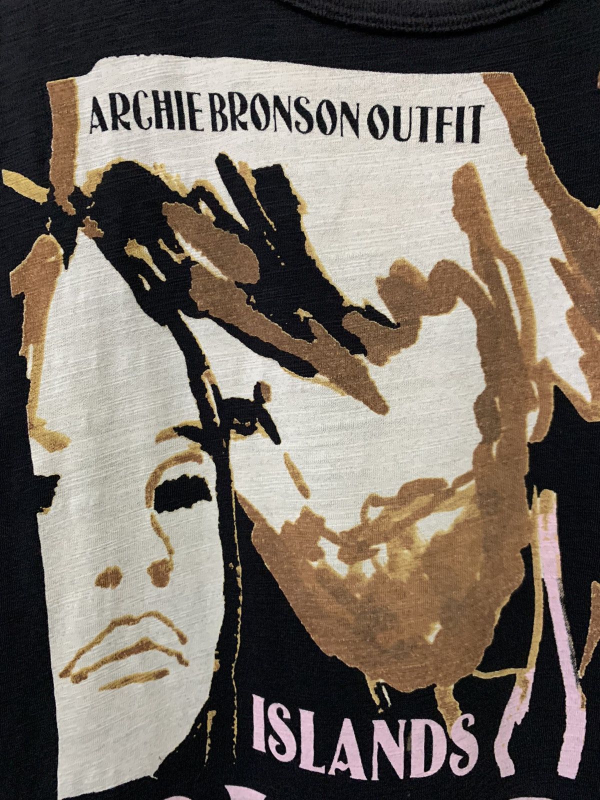 Uniqlo 🔥VINTAGE ARCHIE BRONSON BAND TANK TOP UNIQLO JAPAN Size US L / EU 52-54 / 3 - 3 Thumbnail