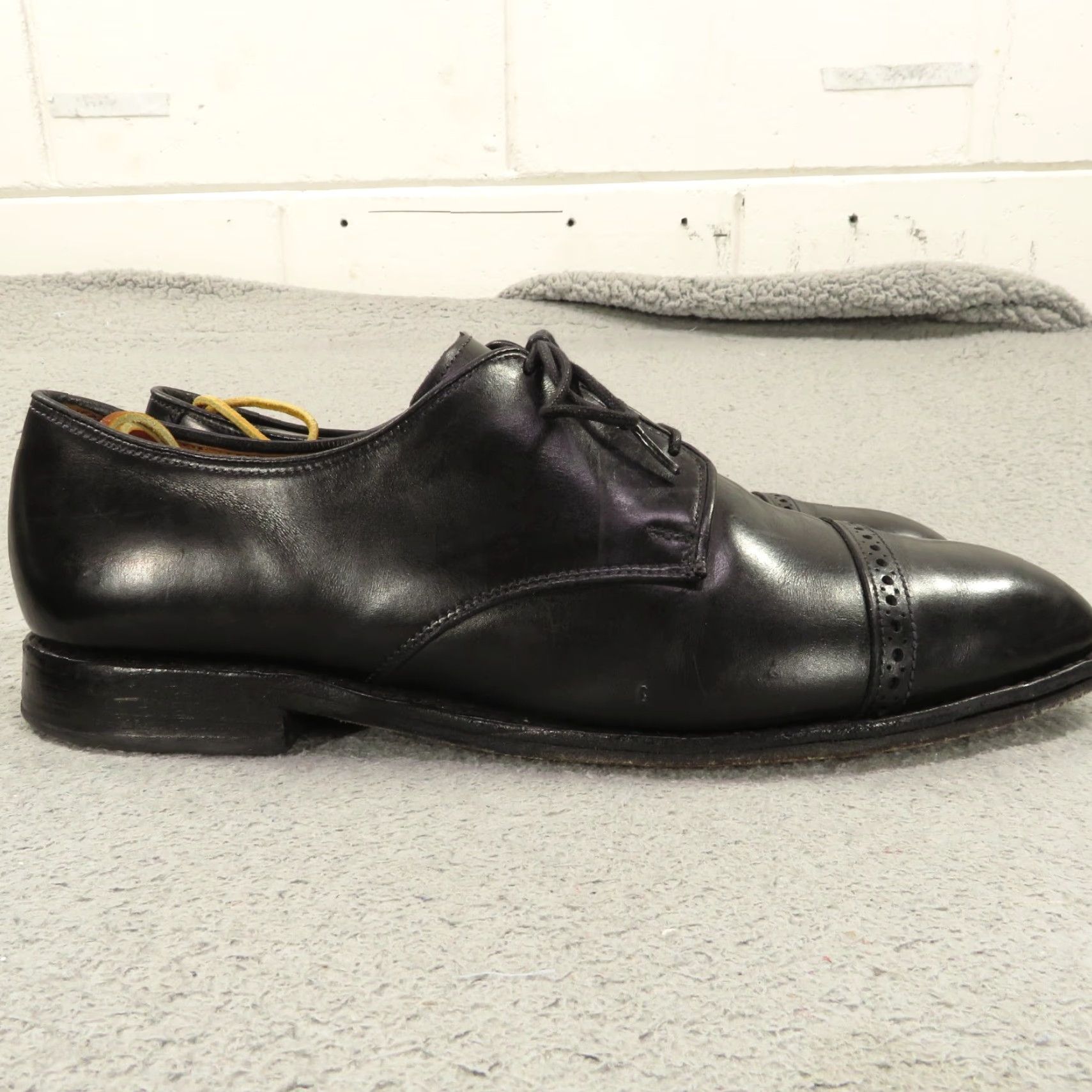 Allen Edmonds Allen Edmonds Men Shoes 10.5 E Black Leather Boulevard Cap Toe Oxford Dress Shoe Size ONE SIZE - 6 Thumbnail
