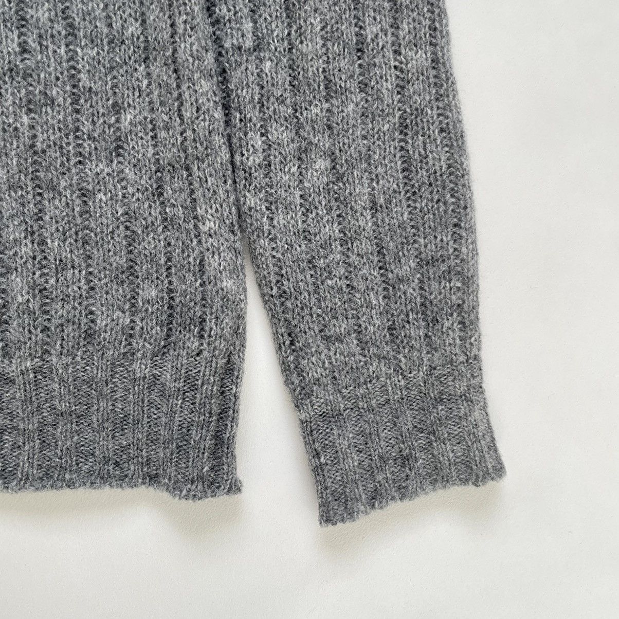 Prada Mid 2000s Grey Ribbed Wool Sweater Size US L / EU 52-54 / 3 - 12 Thumbnail