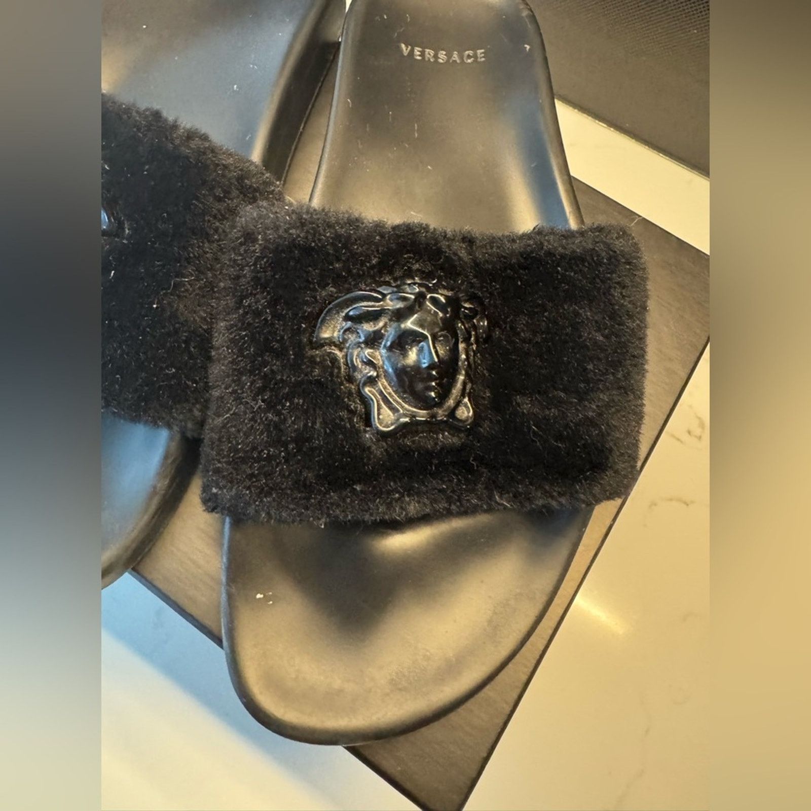 Versace Versace la Medusa fur slide sandals black logo size 40 Size US 9.5 / IT 39.5 - 6 Thumbnail