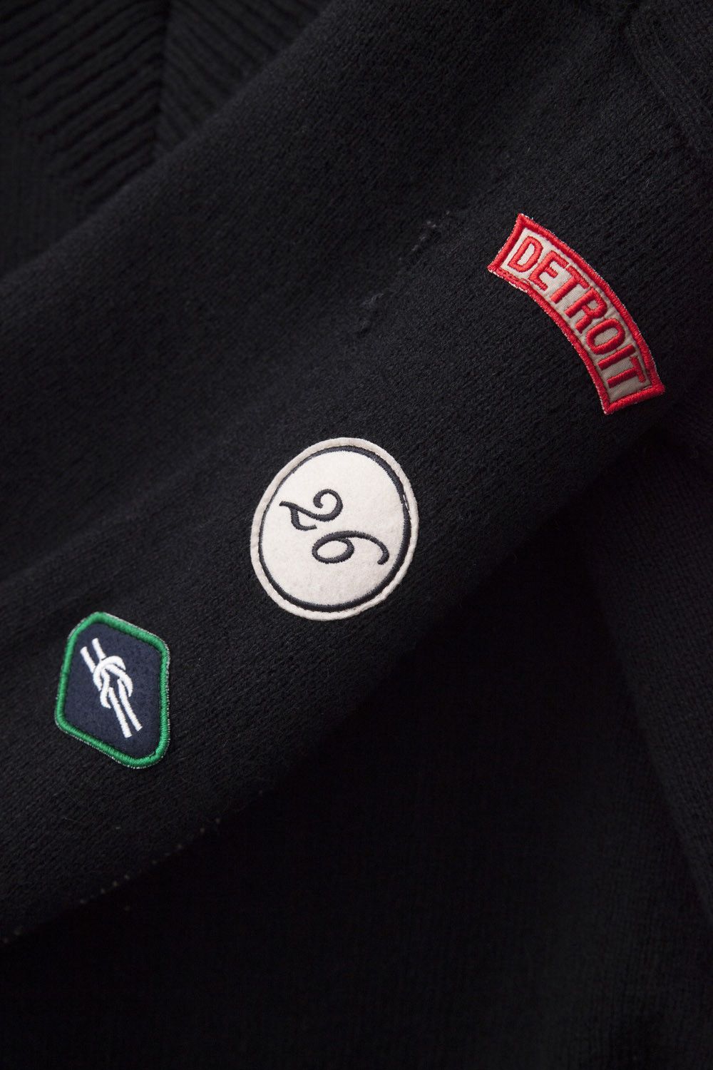Raf Simons AW16 giant destroyed sweater with patches Size US XXL / EU 58 / 5 - 9 Thumbnail