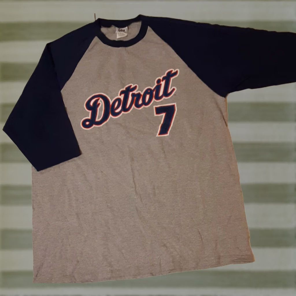 Vintage VINTAGE Ivan Rodriguez Detroit Tigers T-Shirt Lee XL blue&grey 2005 Sports Mens Size US XL / EU 56 / 4 - 1 Thumbnail