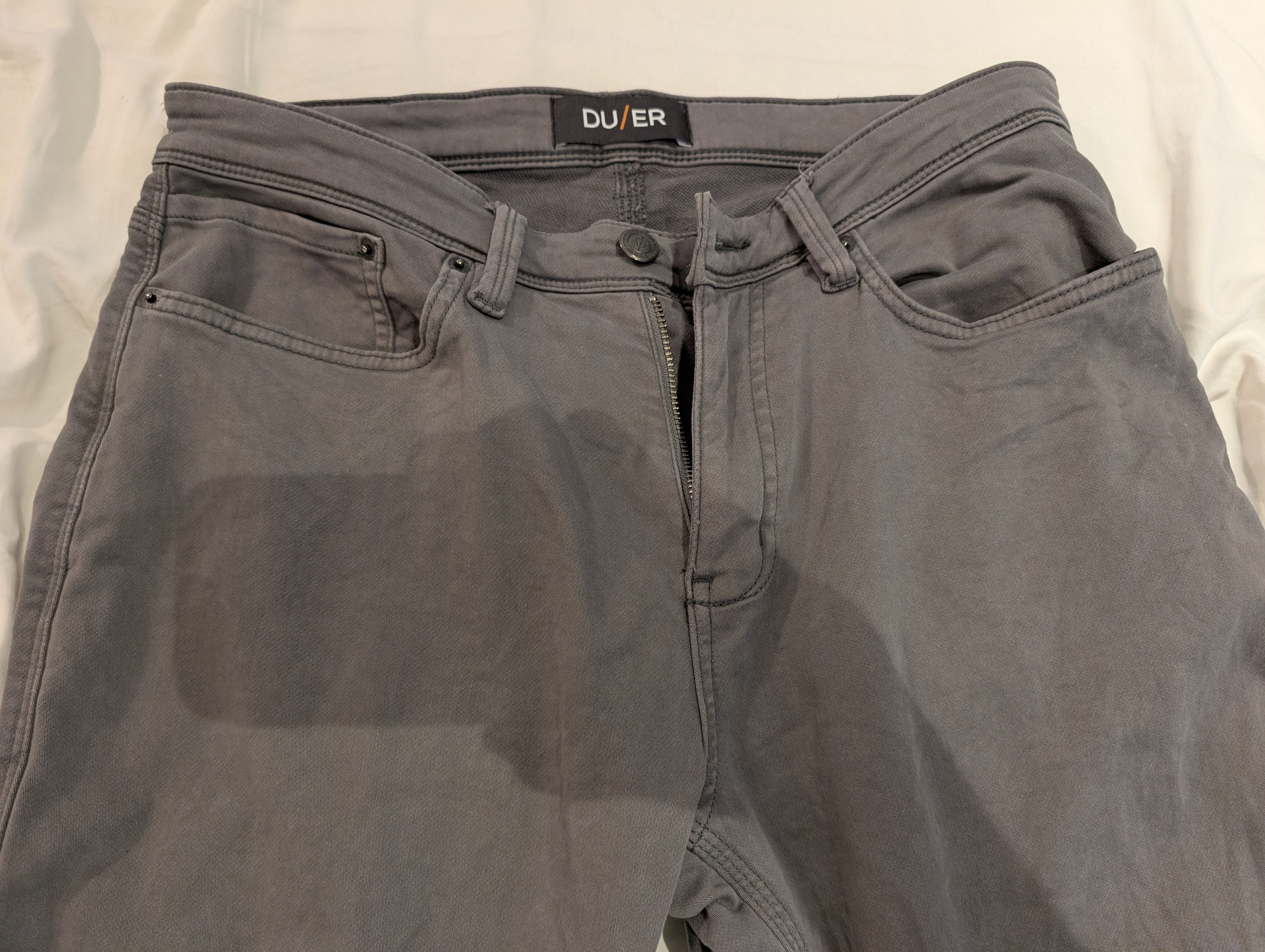 DUER No Sweat Relaxed Taper Gull Size US 33 - 7 Thumbnail