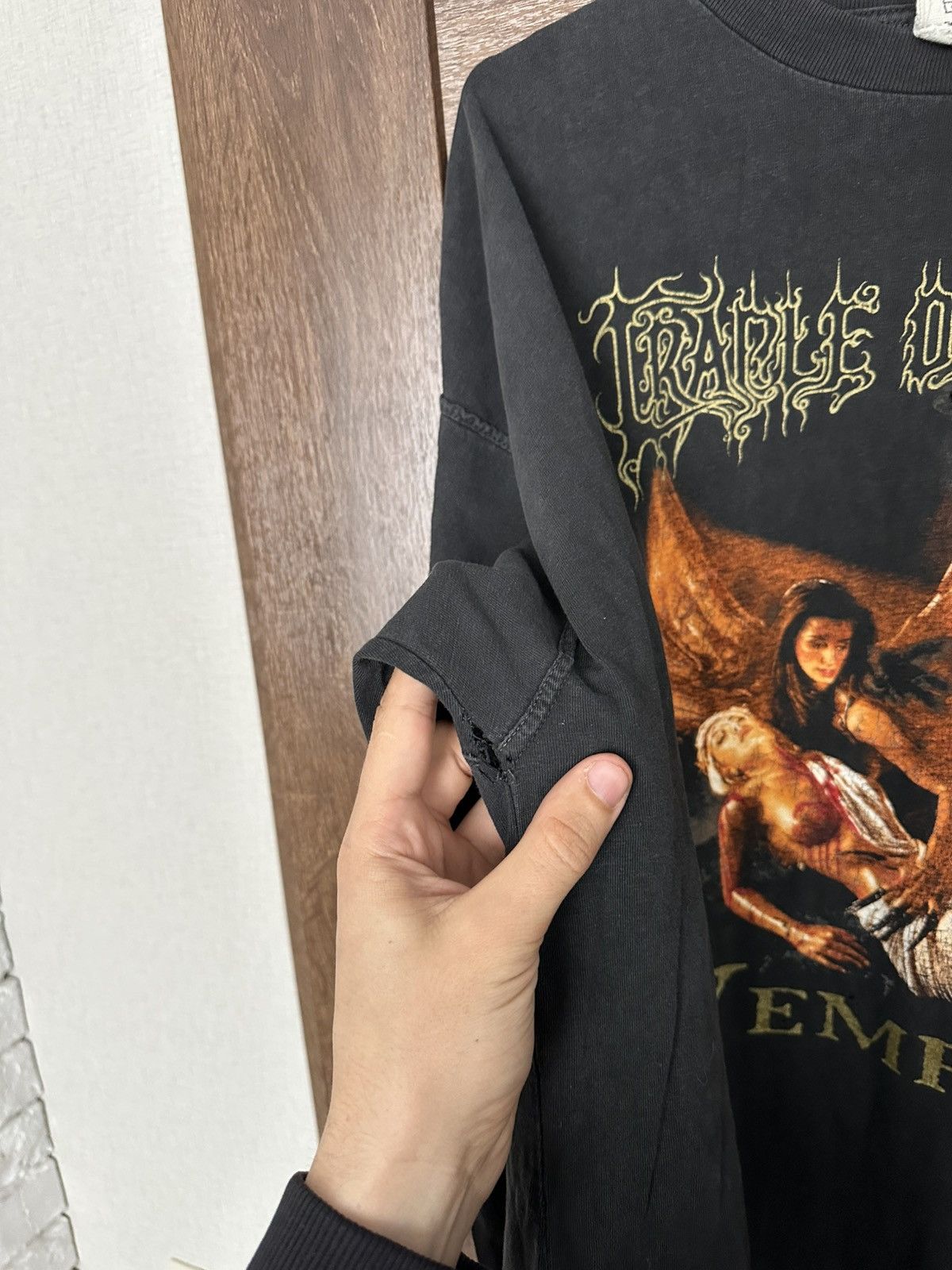 Band Tees 1996 Cradle Of Filth Vempire Vintage Long Sleeve T-Shirt Size US XL / EU 56 / 4 - 21 Thumbnail