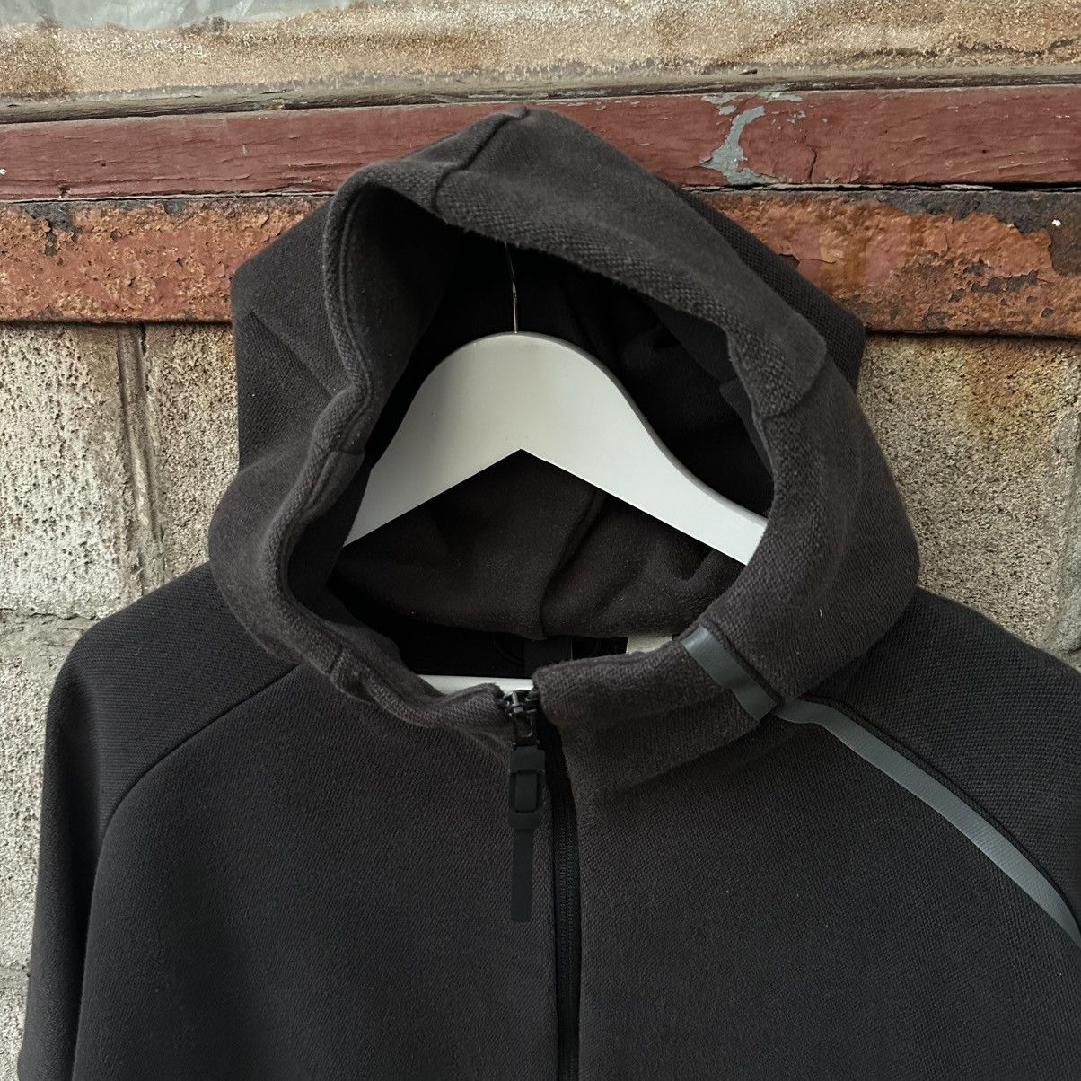 Adidas Vintage Adidas Tech Fleece Zip Hoodie Size L Y2K 00s Grunge Size US L / EU 52-54 / 3 - 6 Thumbnail