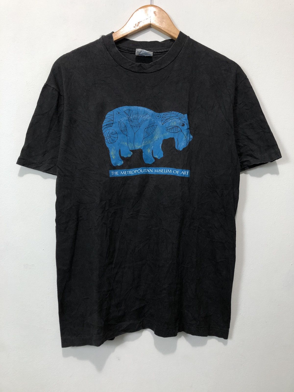 Vintage Vintage 90s The Metropolitan Museum Of Art T-Shirt Size US M / EU 48-50 / 2 - 1 Thumbnail