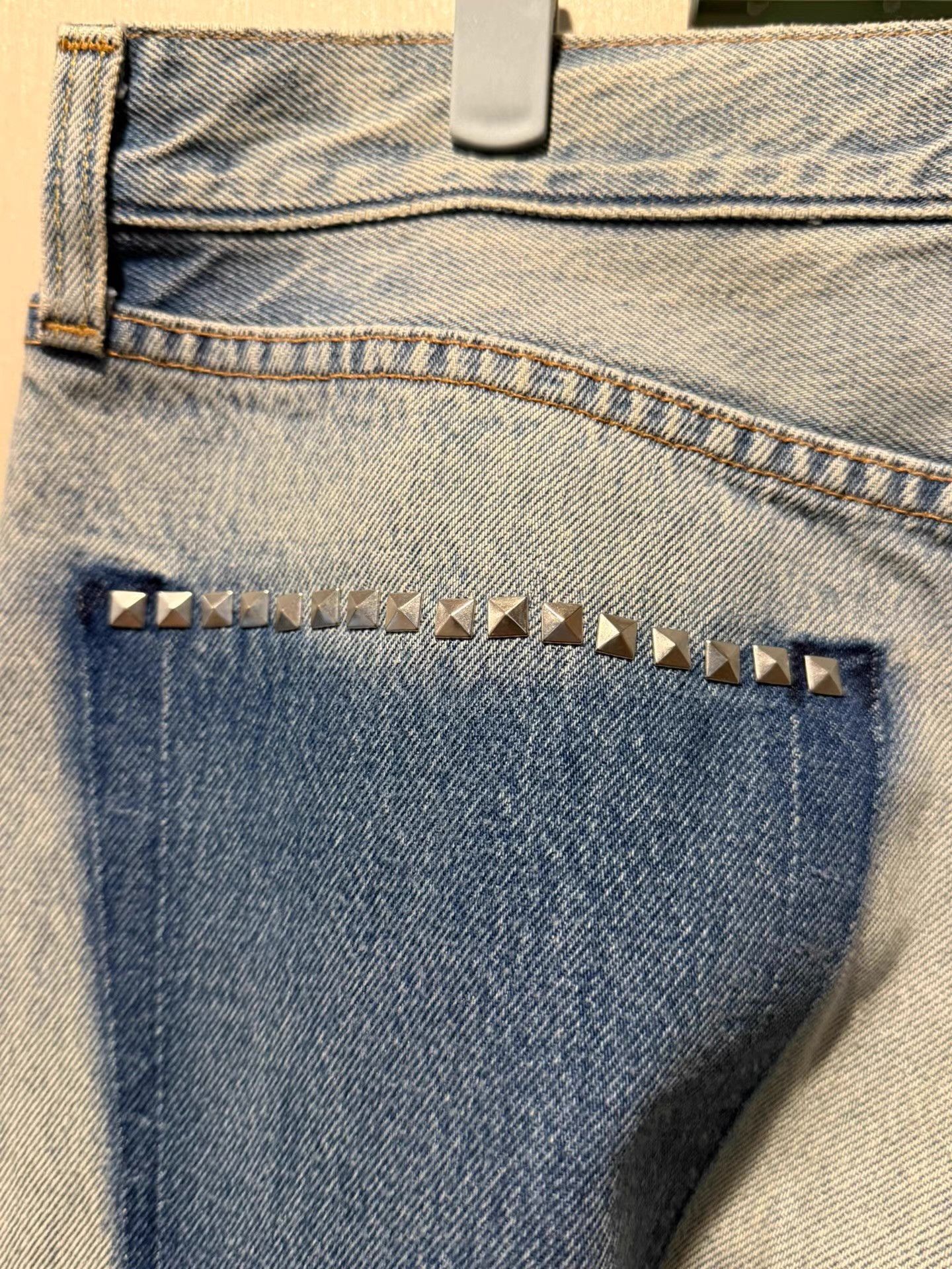 Levi's Levi’s studded distressed jeans Ｑ20 Size US 34 / EU 50 - 6 Thumbnail