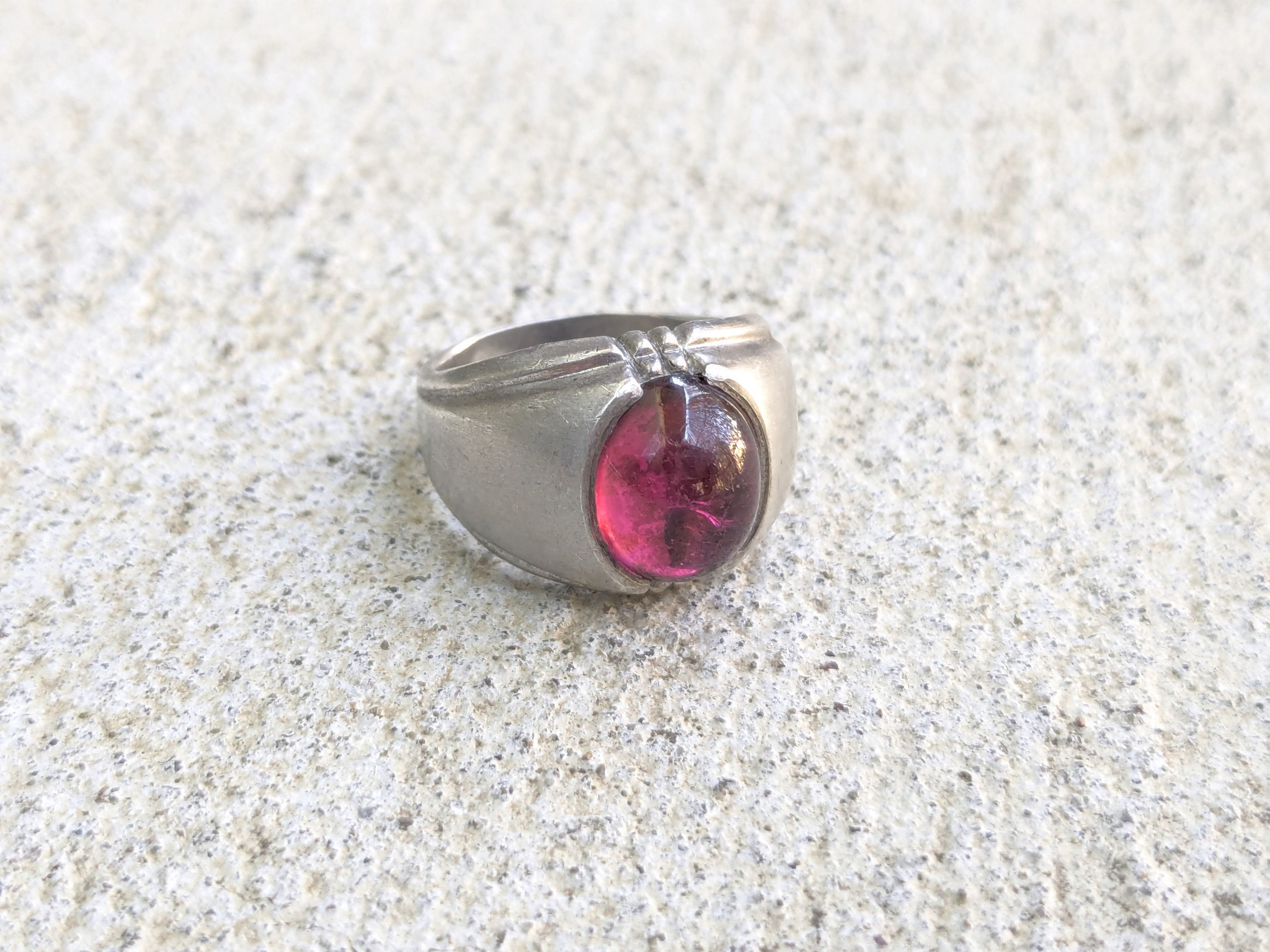 Jewelry Vintage Sterling Silver Ring Pink Oval Cabochon 8.25 Size ONE SIZE - 1 Thumbnail