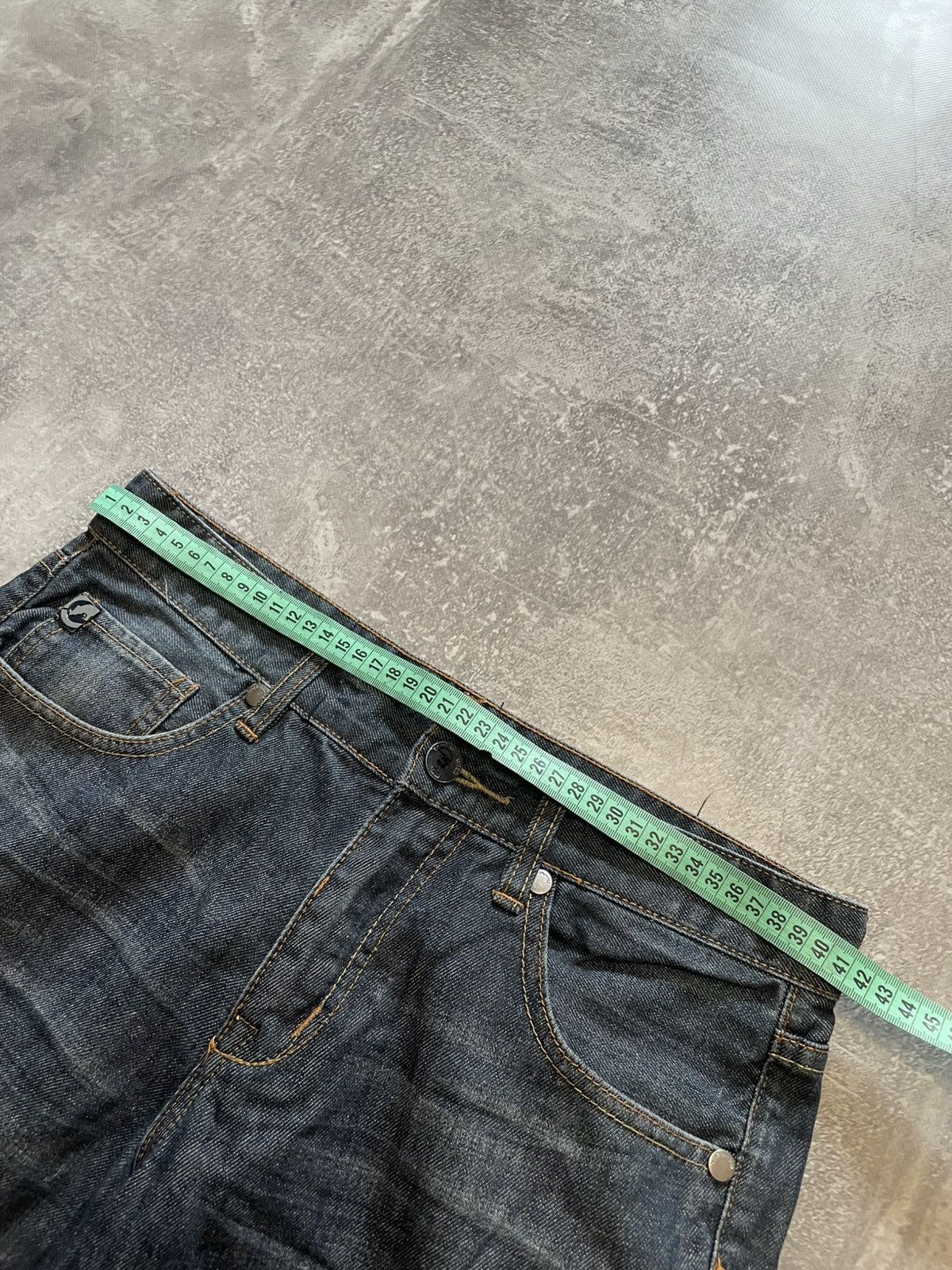 Ecko Unltd. × Vintage Vintage Ecko Unltd. Embroidered Logo Rap Denim Shorts Size US 30 / EU 46 - 18 Thumbnail