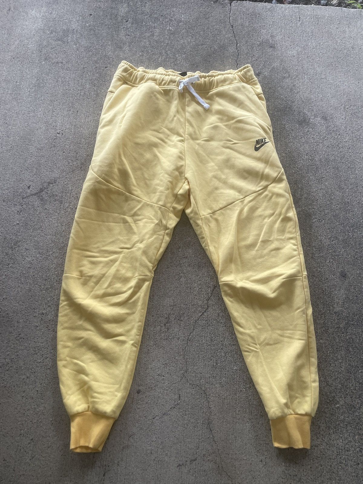 Nike Vintage Nike Tech Pants Size US 31 - 1 Thumbnail