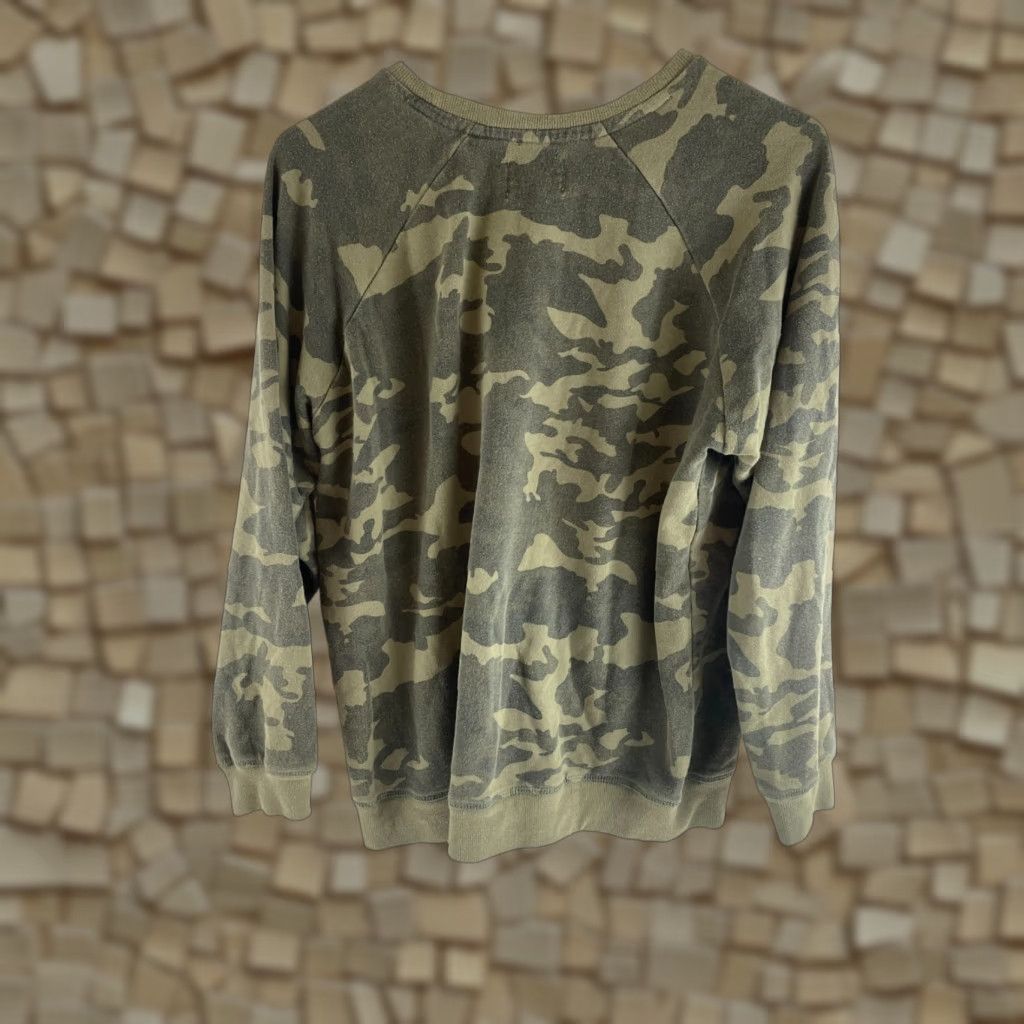 Sovereign Code Sovereign Code Sweater Women's Green Camouflage Pullover Round Neck Medium Size M Shirt Womens Modern Sale: Free Return Size M / US 6-8 / IT 42-44 - 1 Thumbnail