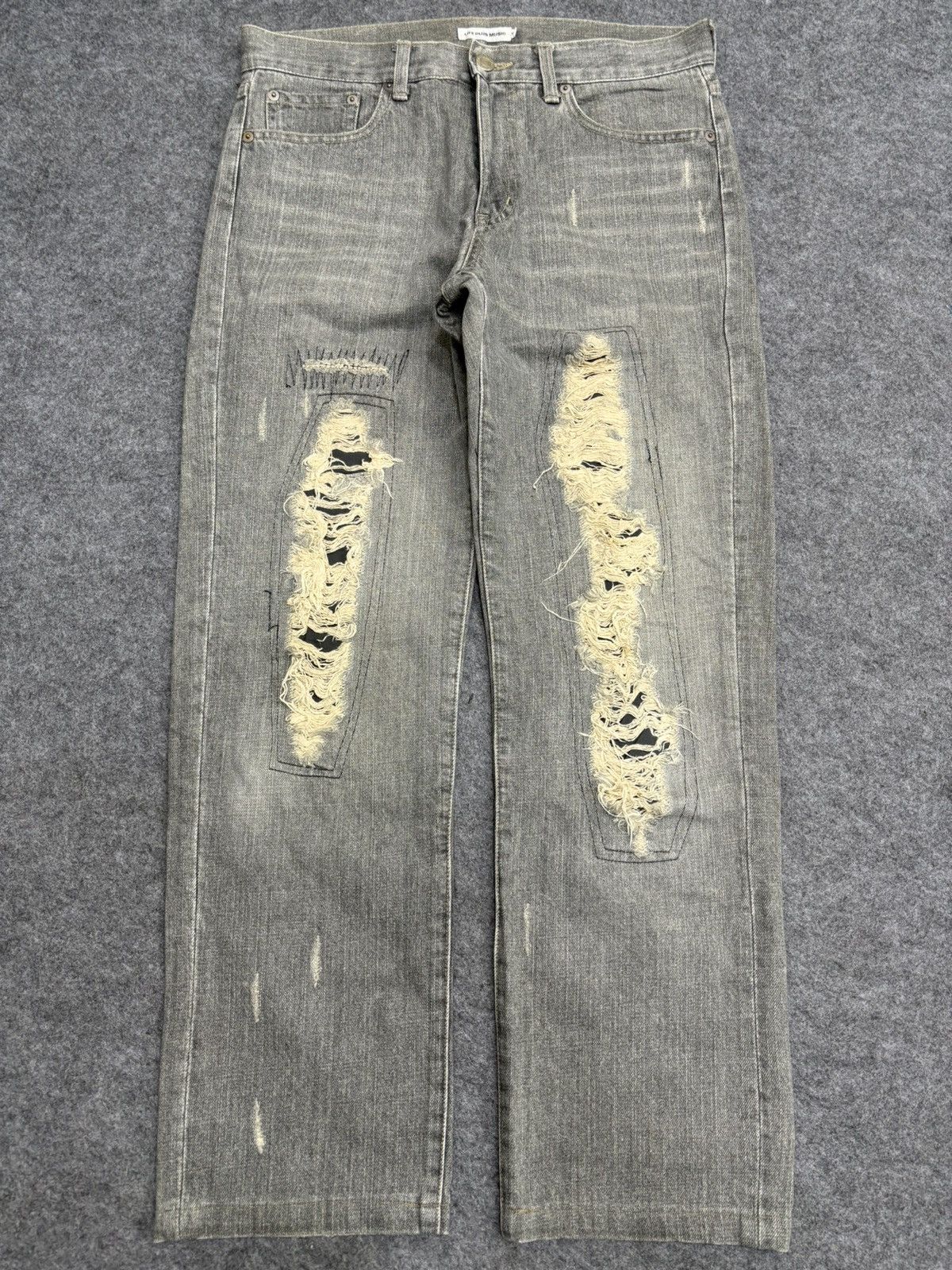 Designer 💥Insane 90s Jean💥LIFE PLUS MUSIC Japan Distressed Denim F550 Size US 31 - 19 Thumbnail