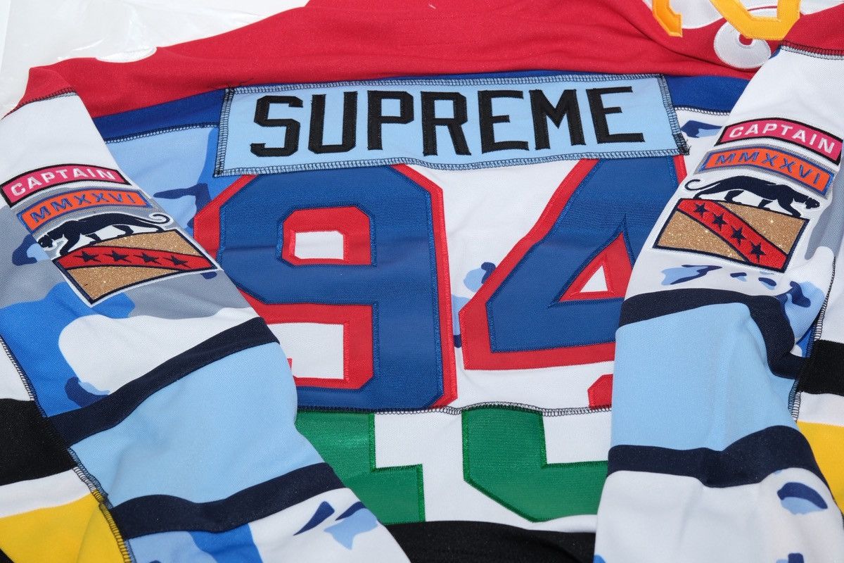 Supreme Supreme SS26 Paneled Hockey Jersey Size Large White Size US L / EU 52-54 / 3 - 3 Thumbnail