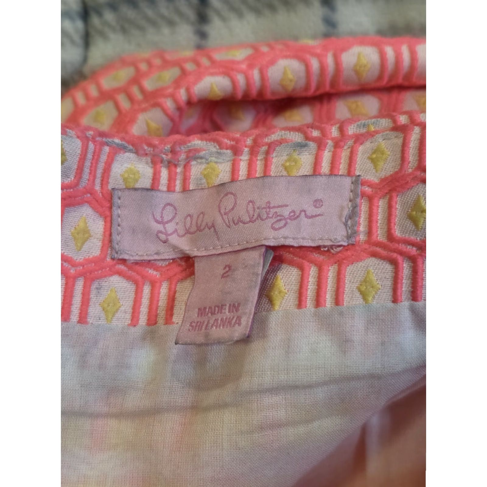 Lilly Pulitzer Lilly Pulitzer Tate Mini Skirt Hotty Pink Geo Jacquard Lined Women's Size 2 Pink Mini Skirt Casual Party/Cocktail Summer Spring Fall 2 Womens Size 26" / US 2 / IT 38 - 6 Thumbnail