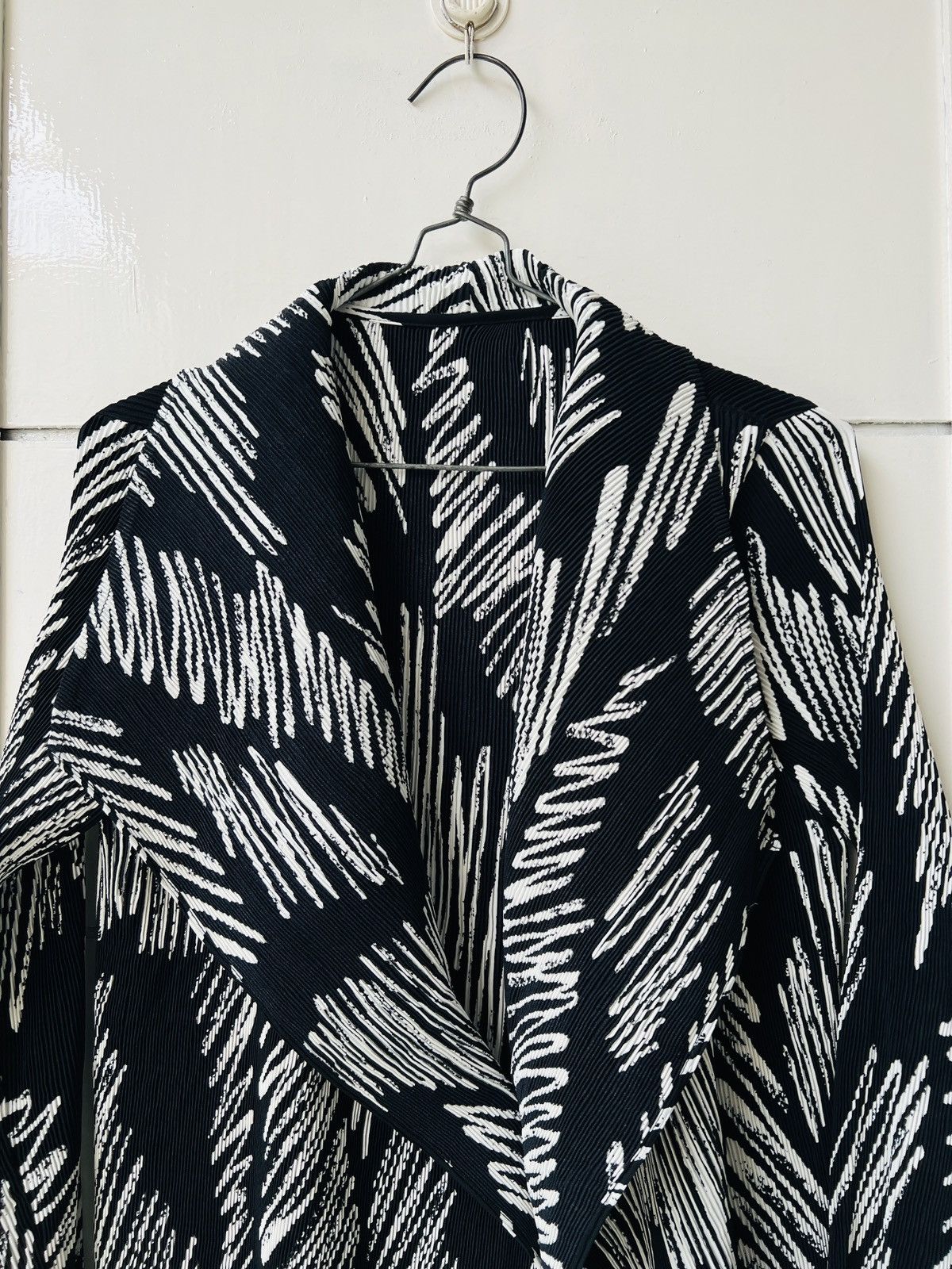 Issey Miyake × Japanese Brand Scratch Paint Pleats Outer Size S / US 4 / IT 40 - 4 Thumbnail