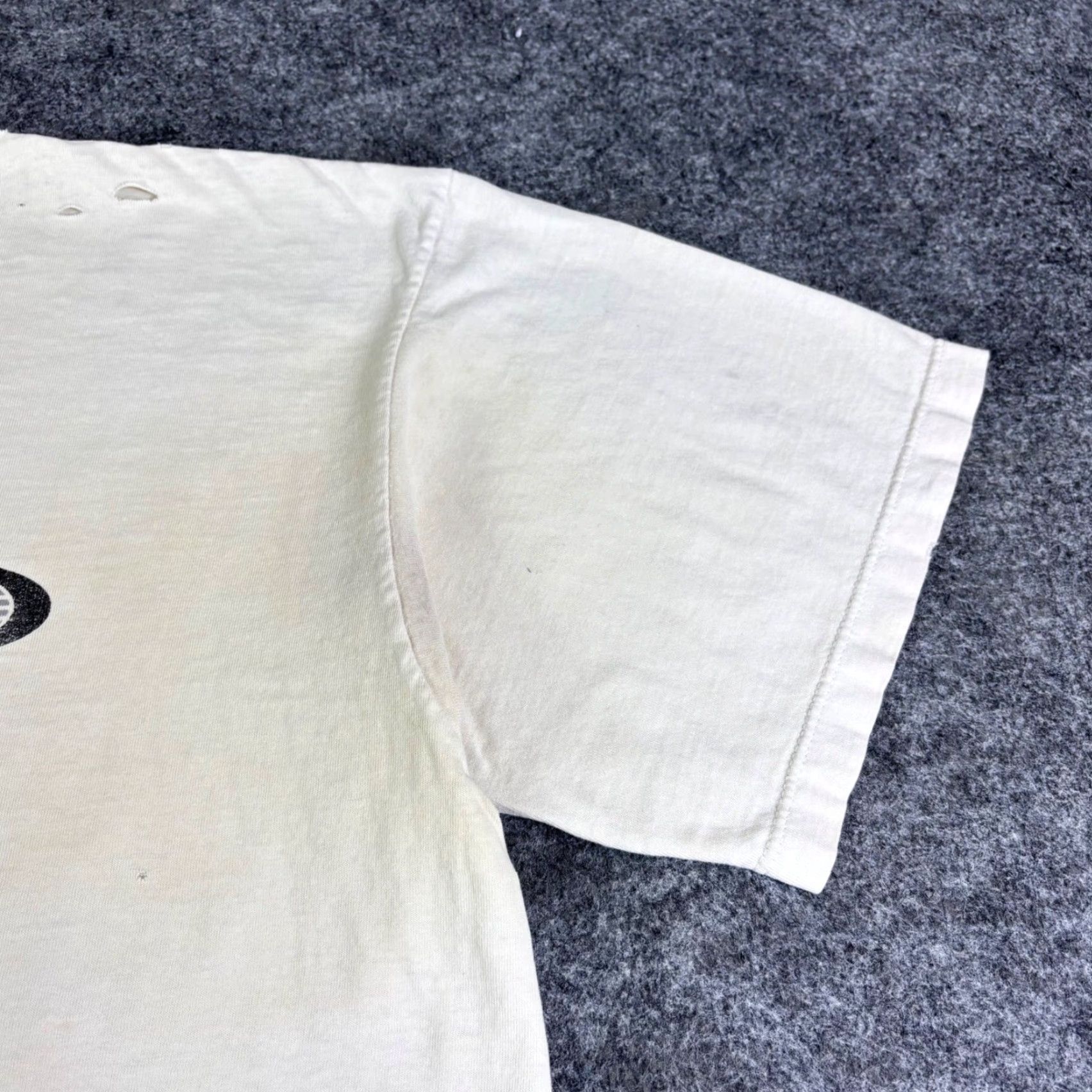 Adidas Vtg Adidas TShirt Mens XL White Graphic Print Distressed Logo Tee 90s Y2K Size US XL / EU 56 / 4 - 7 Thumbnail