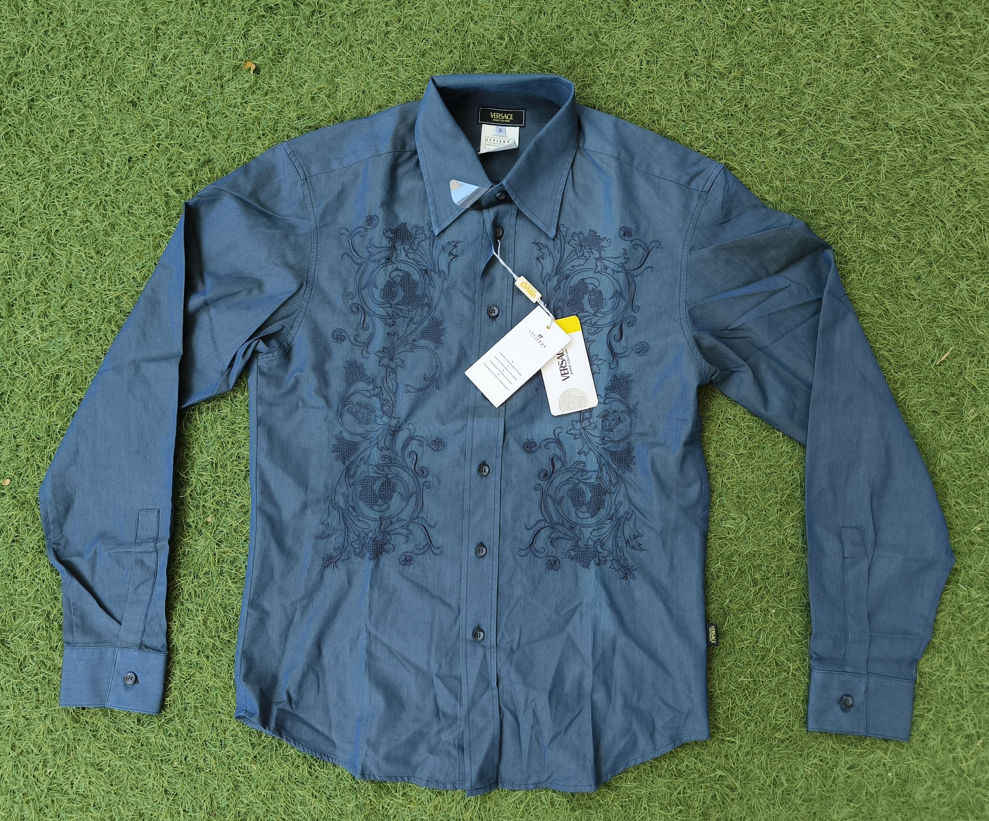 Versace Jeans Couture Vintage Versace Jeans Couture Embroidered Baroque Shirt NOS Size US S / EU 44-46 / 1 - 1 Thumbnail