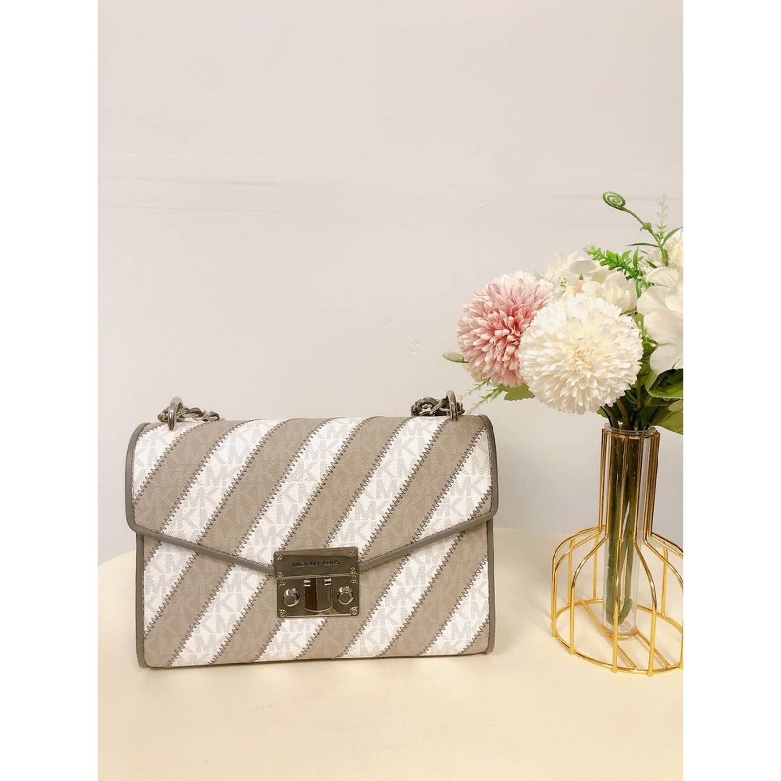 Michael Kors Michael Kors 35F0SX0L2L Rose Striped Sig MD Flap Shoulder Size ONE SIZE - 2 Thumbnail