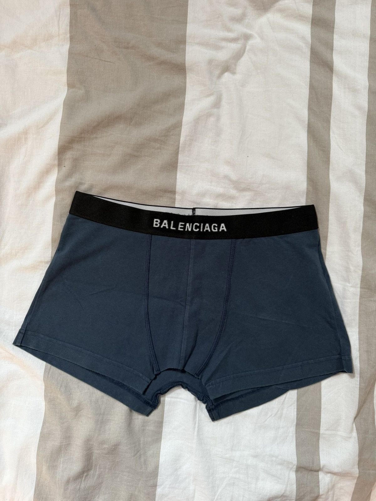 Balenciaga Balenciaga Skirt boxers Size 26" / US 2 / IT 38 - 2 Thumbnail