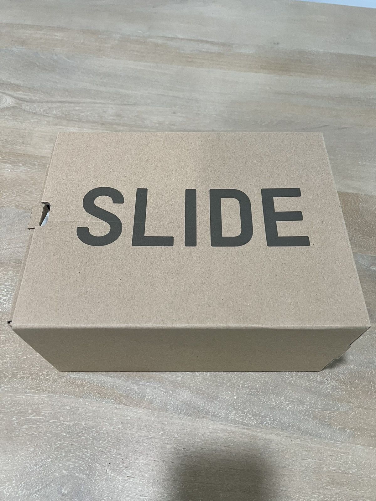 Yeezy Yeezy Slide - Pure Size US 9 / EU 42 - 2 Thumbnail