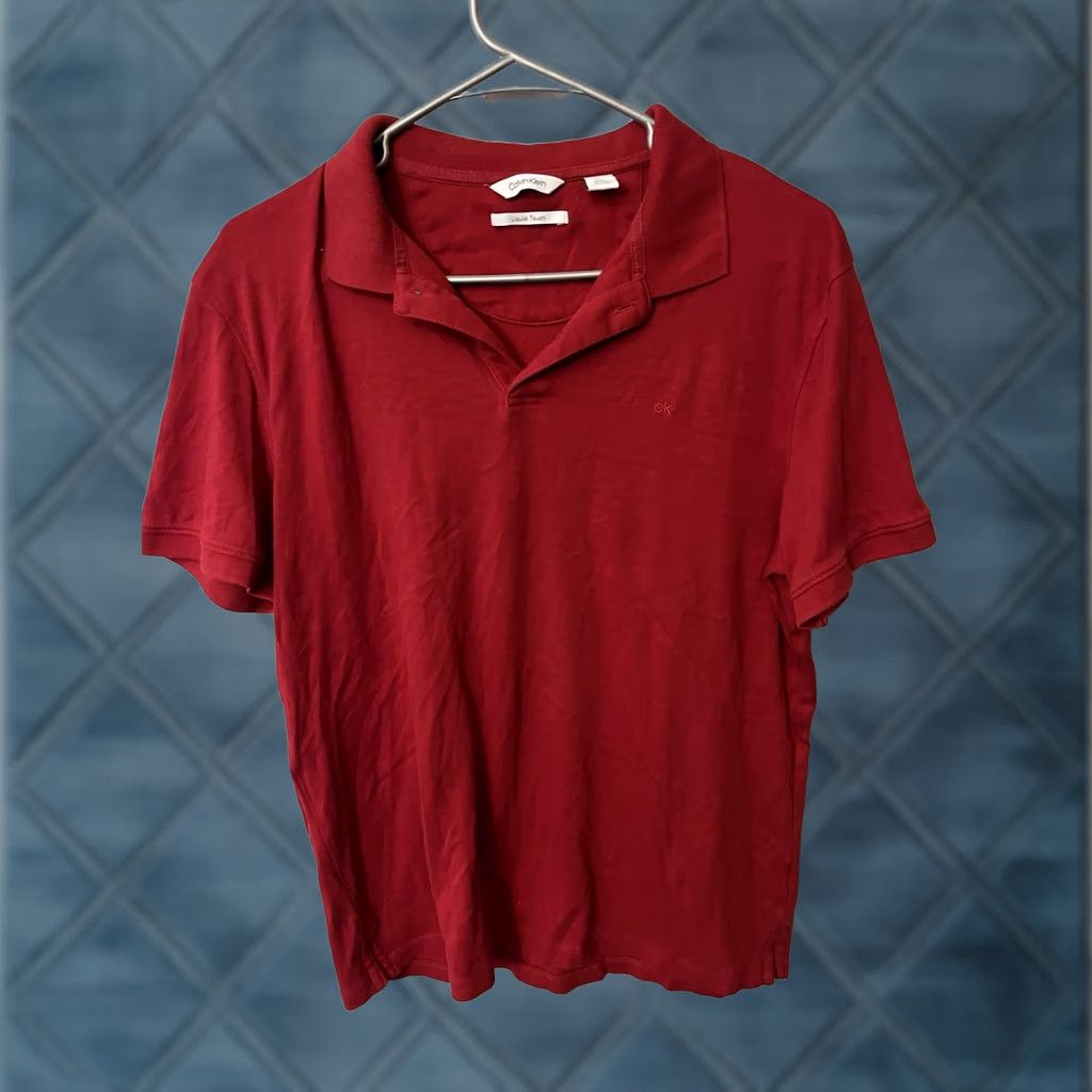 Calvin Klein Polo Shirt Mens Medium Red Solid Short Sleeve Liquid Touch Cotton Knit Classic Logo Modern Golf Walking, Men's