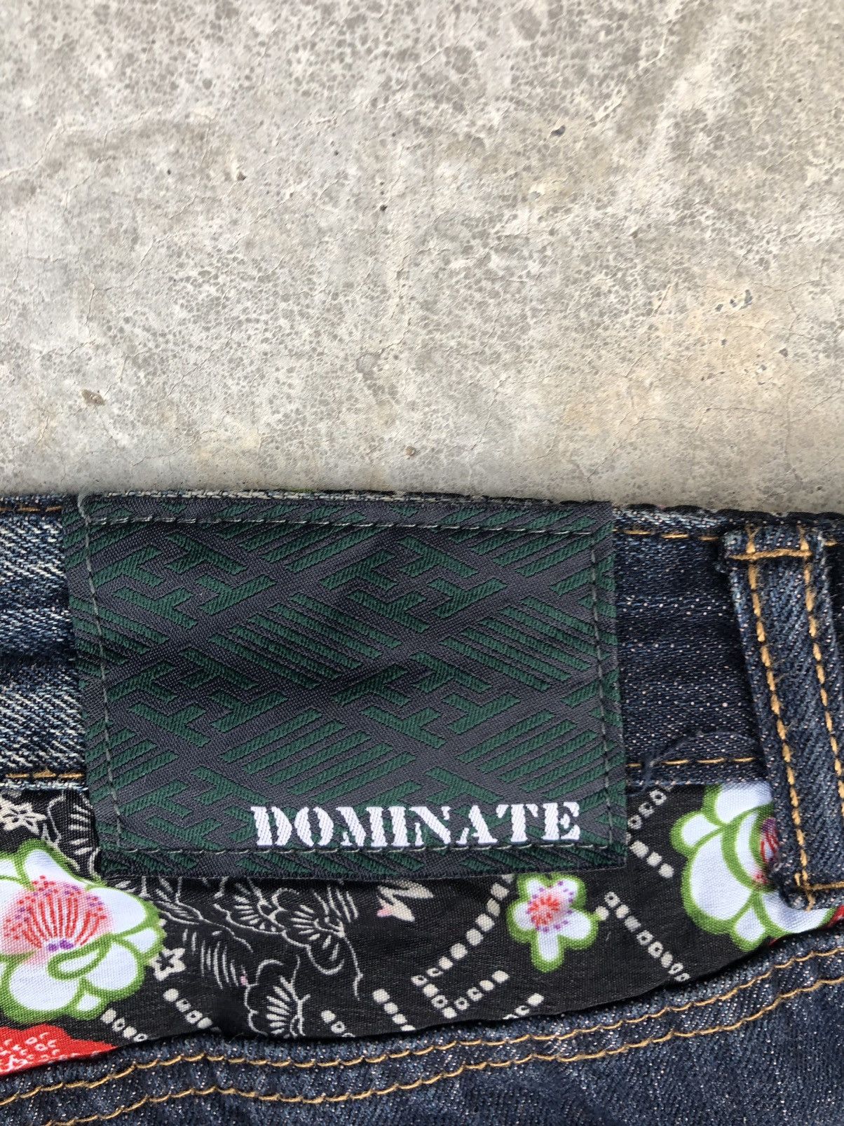 Japanese Brand Japanese Dominate Fish Koi Embroidered Jeans Distressed Size US 31 - 11 Thumbnail