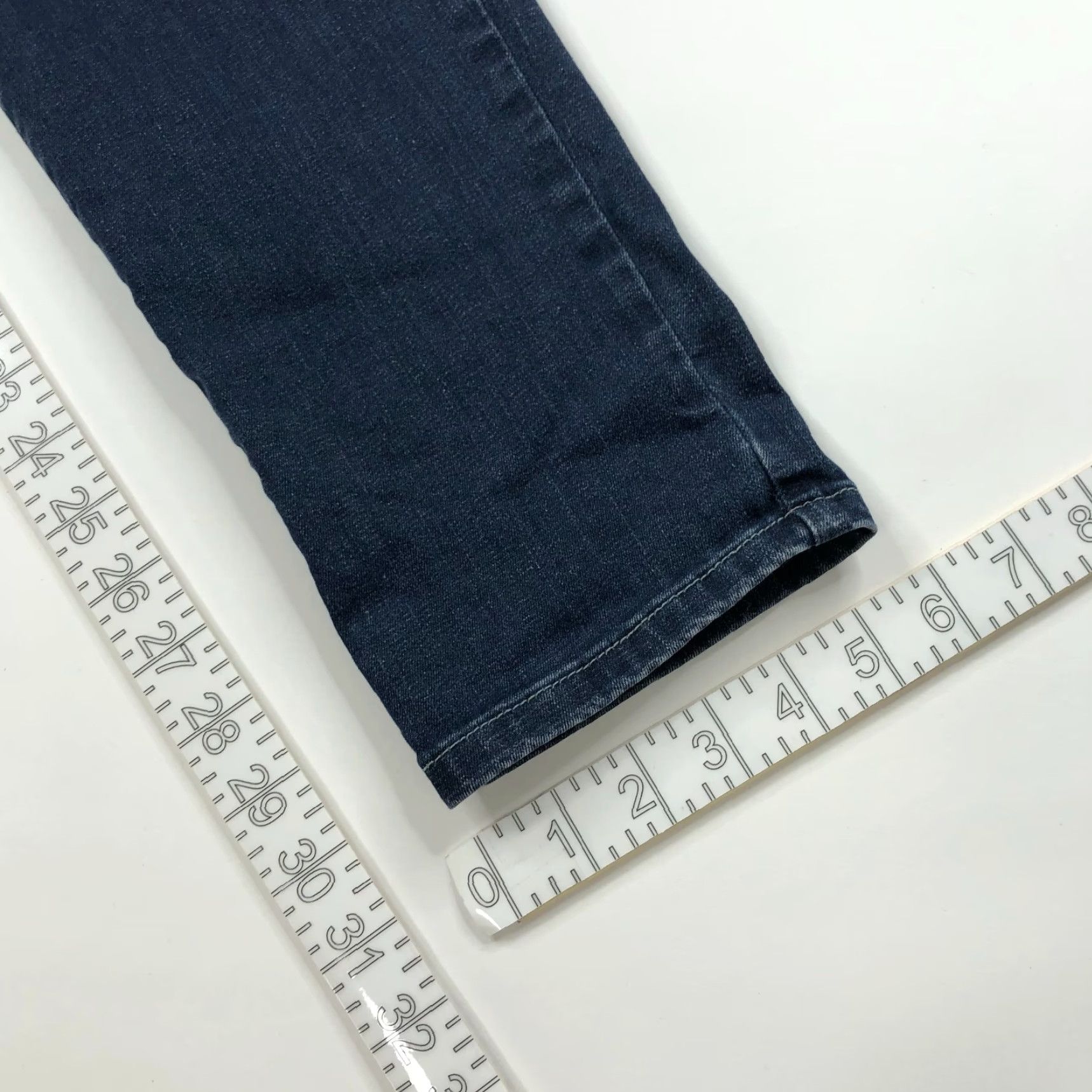 Eileen Fisher Eileen Fisher Jeans Tapered Slim 12 Mid Rise Stretch Denim Blue 34W 30L Womens Regular 5-Pocket Size 34" / US 12 / IT 48 - 4 Thumbnail