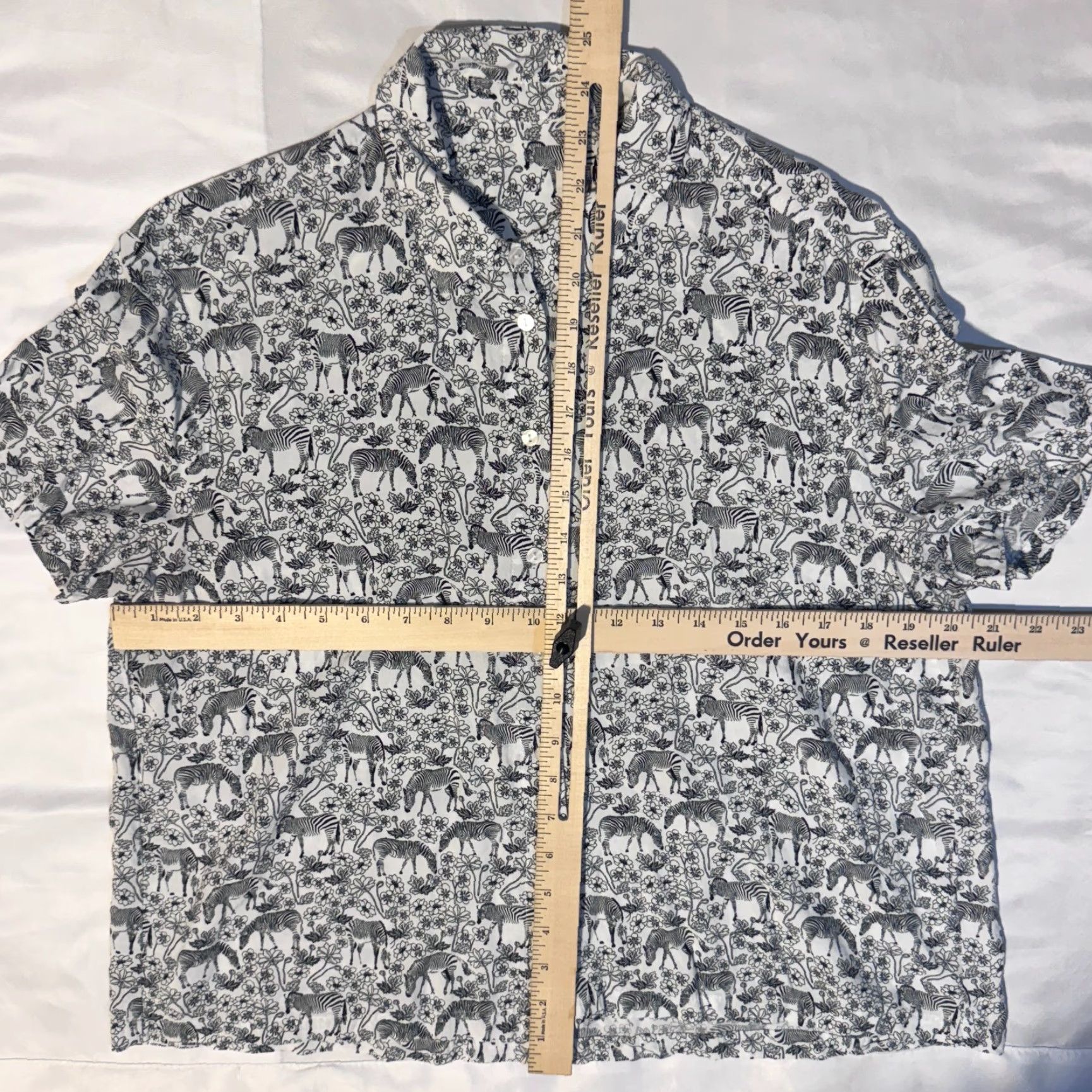 Polo Ralph Lauren Polo Ralph Lauren Shirt Button-Up Floral Zebra White Black Exotic Print M/L Short Sleeve Regular Fit Womens Size M / US 6-8 / IT 42-44 - 4 Thumbnail