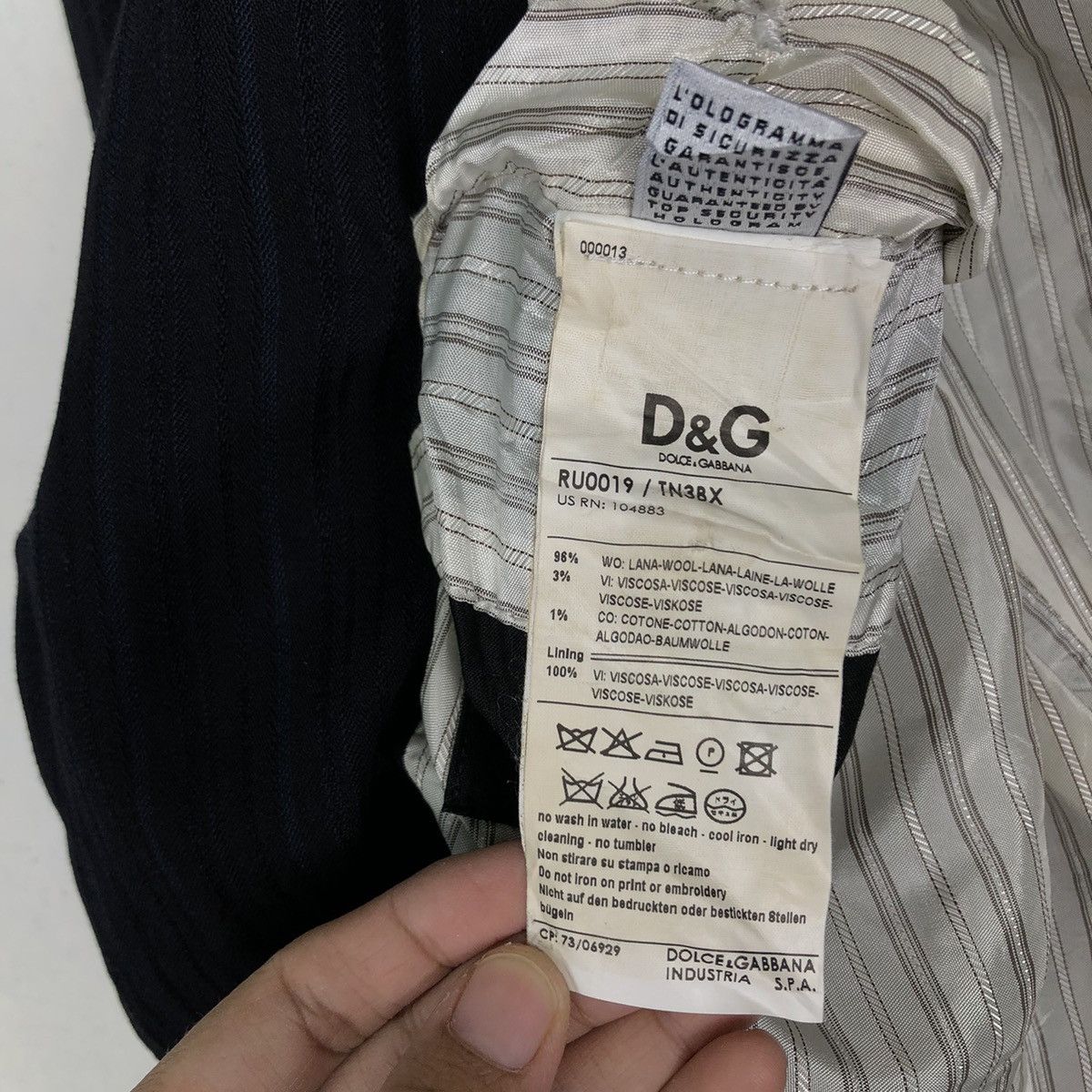 Dolce & Gabbana Vtg Pin Striped Dolce & Gabbana Double Breast Made in Italy Size US M / EU 48-50 / 2 - 18 Thumbnail