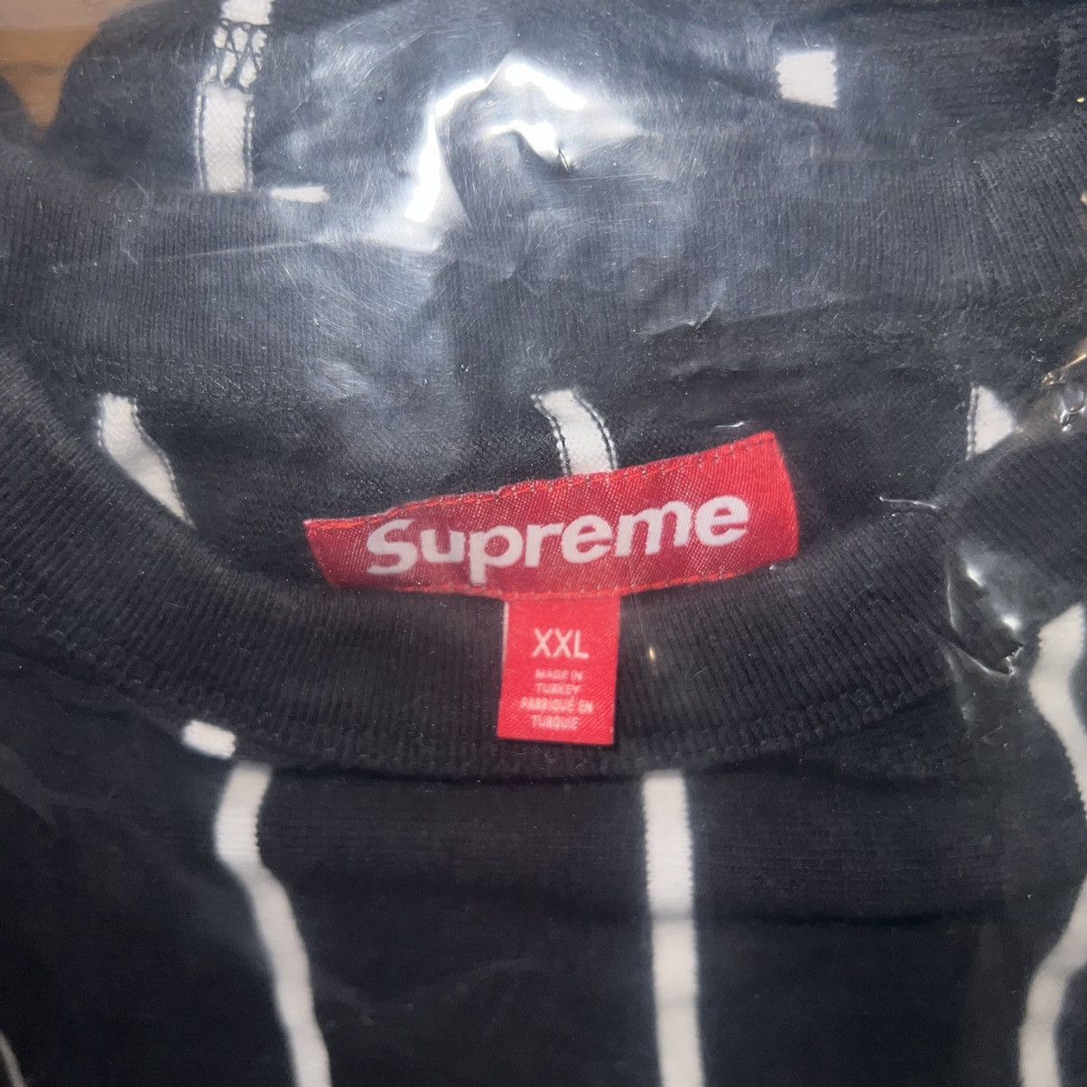 Supreme In-Hand Supreme Striped Raglan L/S Top Black Size: XXL Size US XXL / EU 58 / 5 - 4 Thumbnail