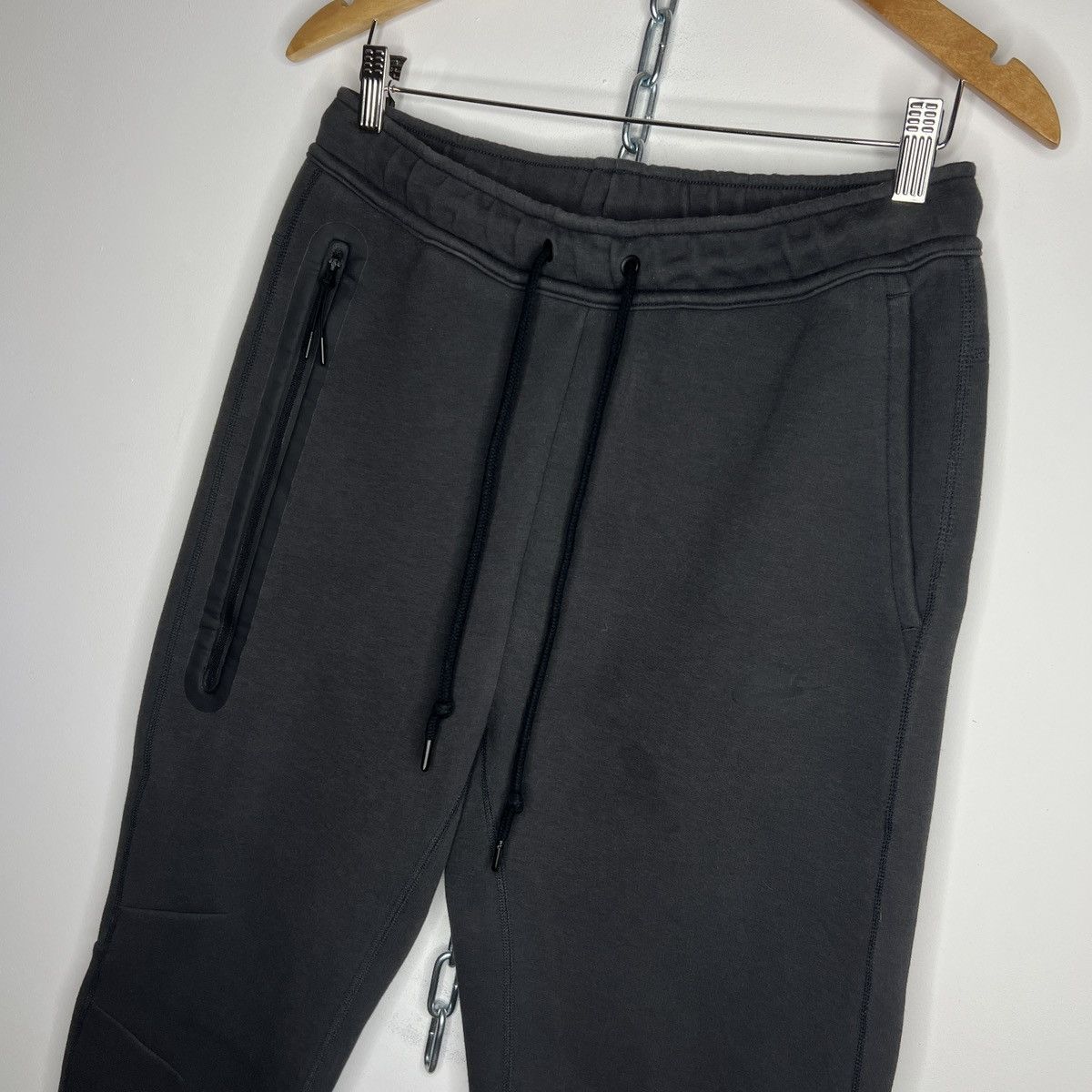 Nike Nike Tech Fleece Joggers Pants Sweatpants Black Grey Size US 32 / EU 48 - 4 Thumbnail