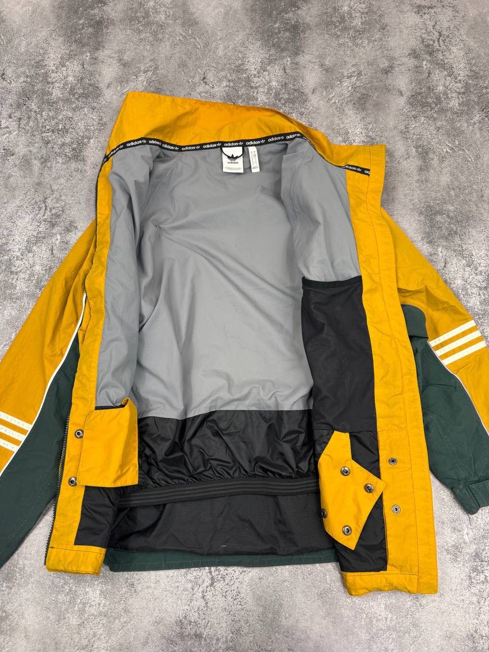 Adidas Adidas Originals Men Windbreaker Jacket Yellow Vintage Size US S / EU 44-46 / 1 - 7 Thumbnail