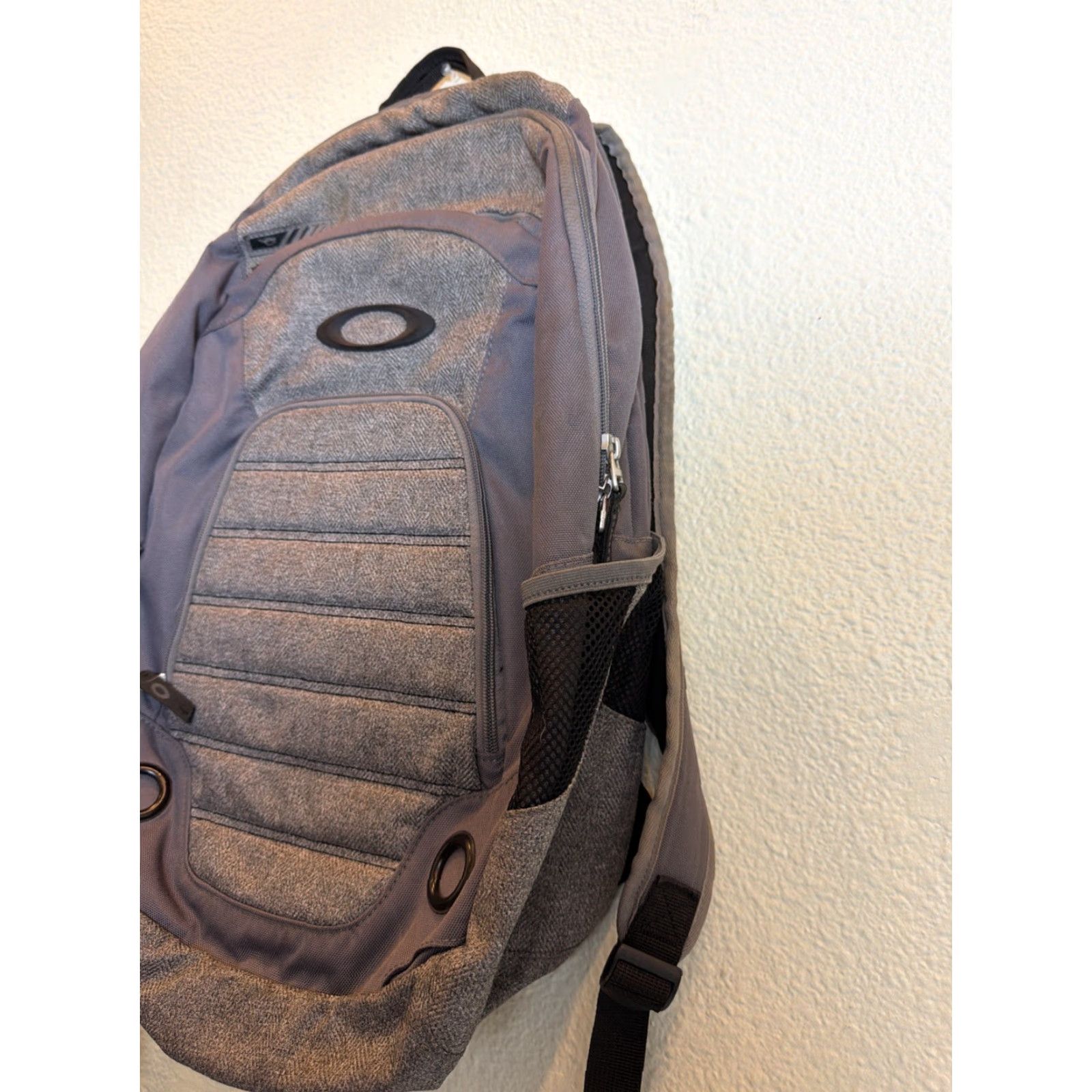 Oakley Oakley Backpack 5 Speed Pack Gray Travel Commute School Work Men 19x12.5x7 Polyester Backpack Size ONE SIZE - 5 Thumbnail