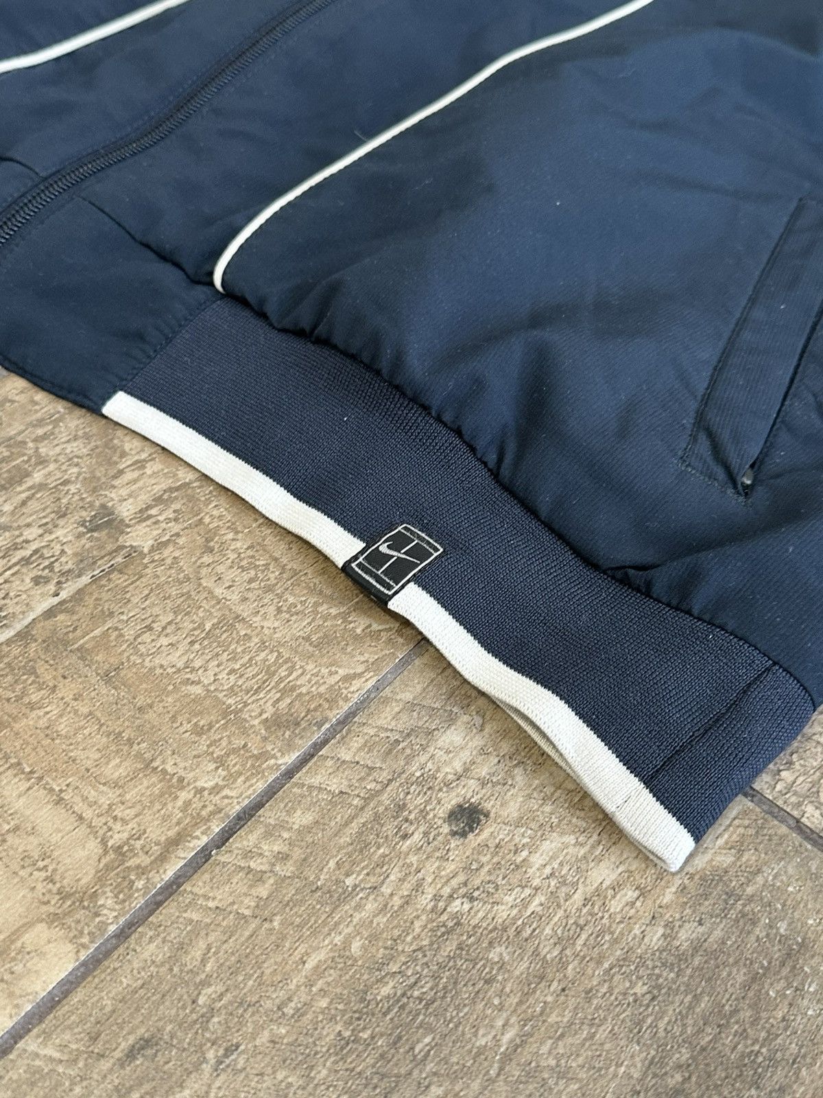 Nike Vintage Nike Dri-FIT Lightweight Jacket – Size L Size US L / EU 52-54 / 3 - 2 Thumbnail