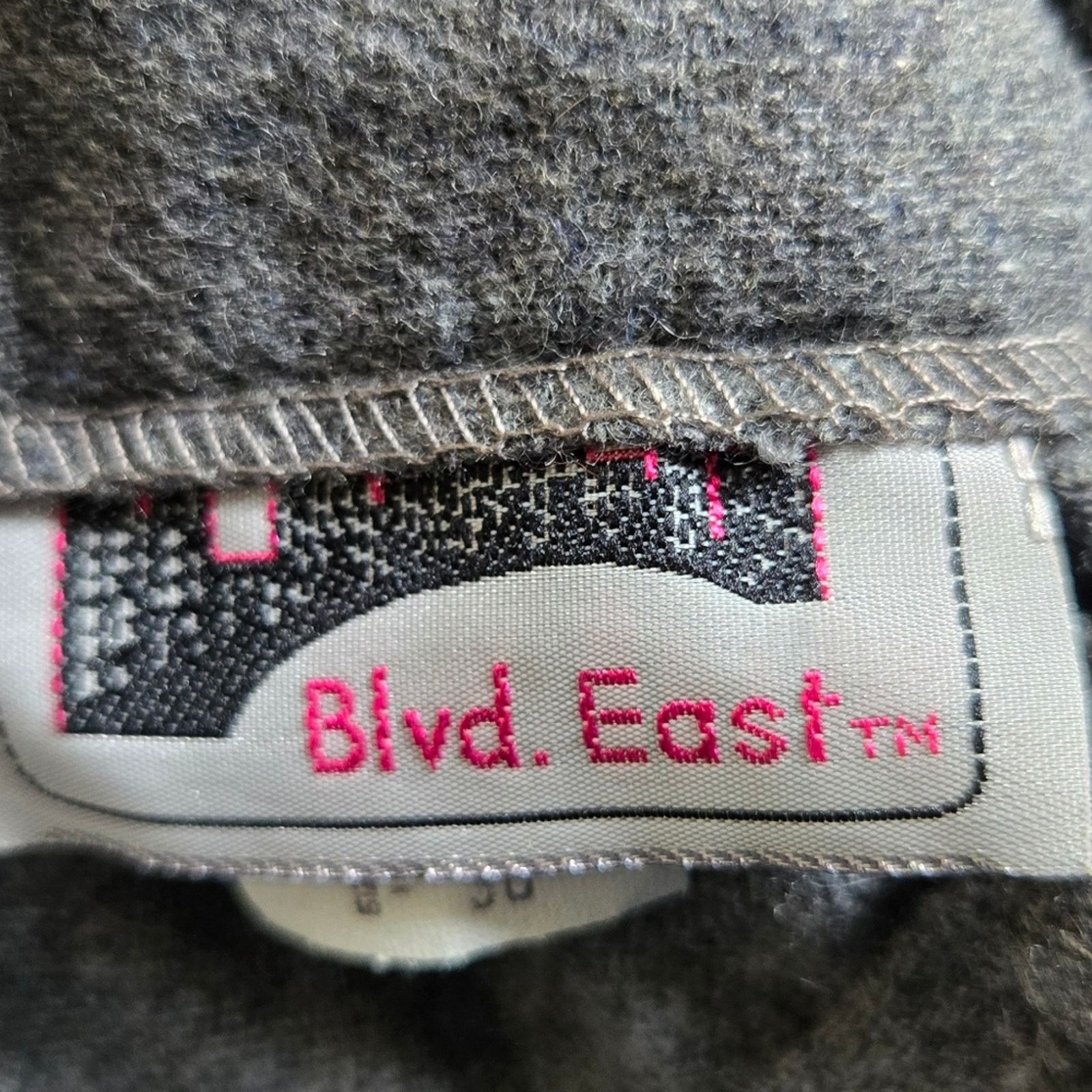 BLVD Vintage wool blend skirt, NEW WITH TAGS! Size 38" / US 16 / IT 52 - 3 Thumbnail