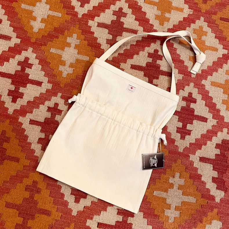 The Real McCoy's The Real McCoy'sRED CROSS APRON BAG - WHITE MILDLY PINKISH Size ONE SIZE - 1 Thumbnail