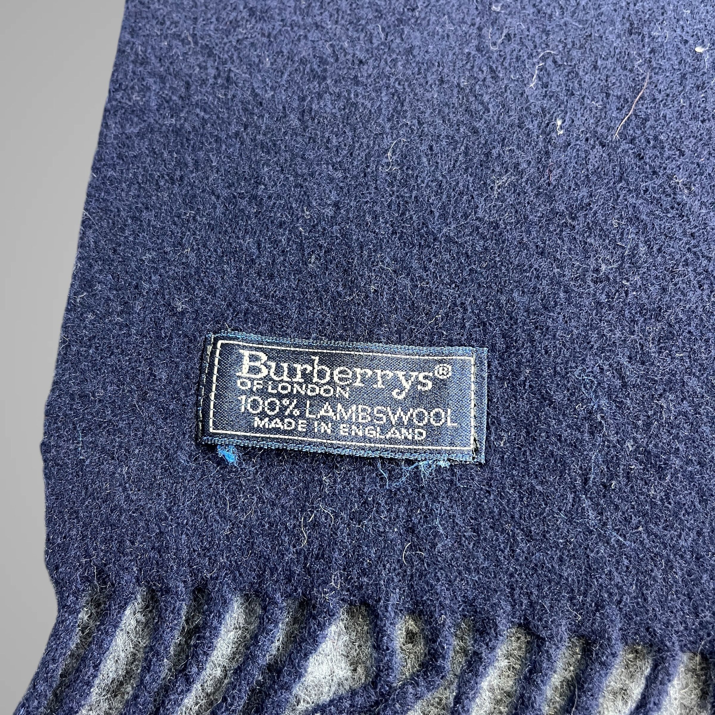Burberry Burberrys Scarf / Muffler / Neckwear T1514 Size ONE SIZE - 5 Thumbnail