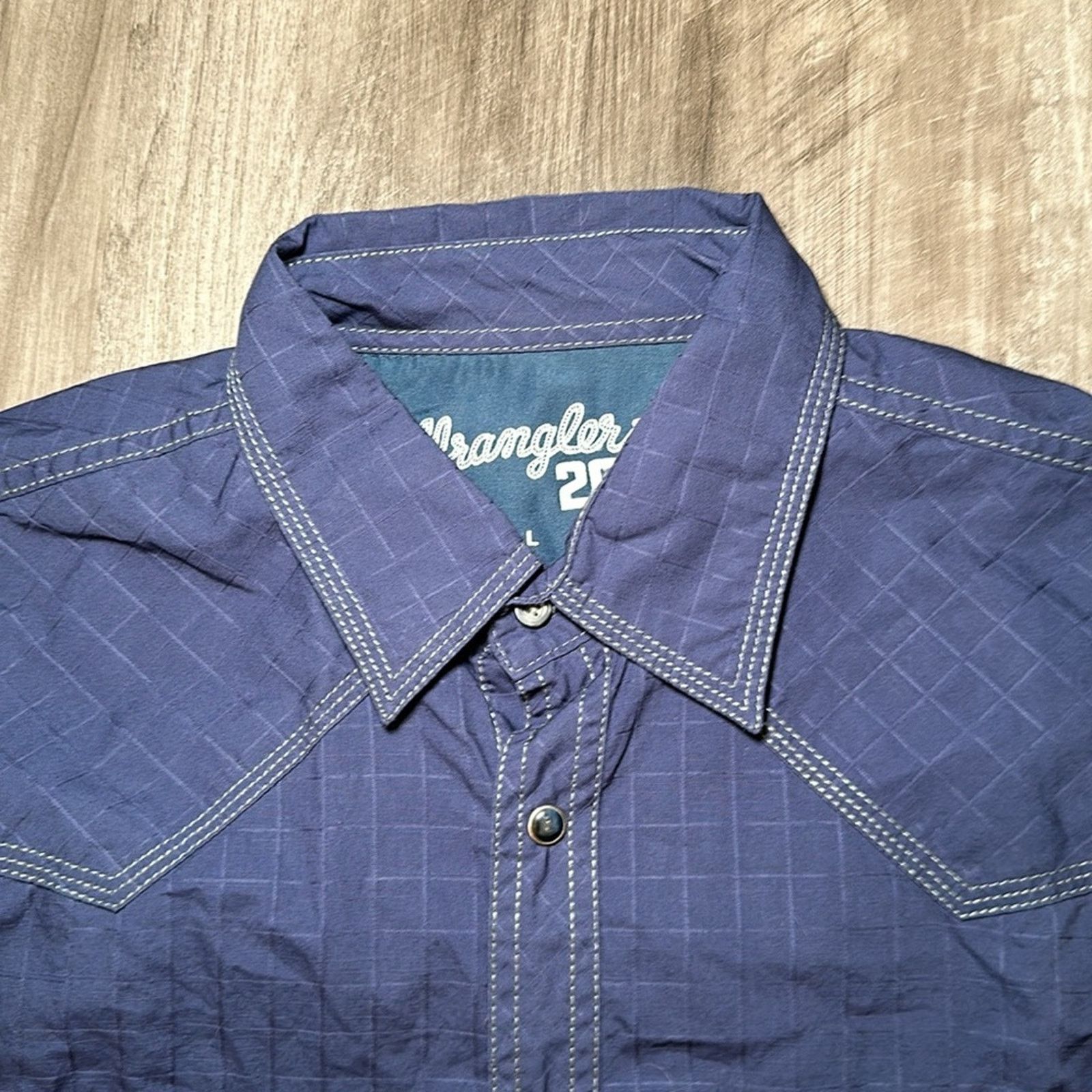 Wrangler Wrangler 20X Western Long Sleeve Pearl Snap Button - Large Size US L / EU 52-54 / 3 - 7 Thumbnail