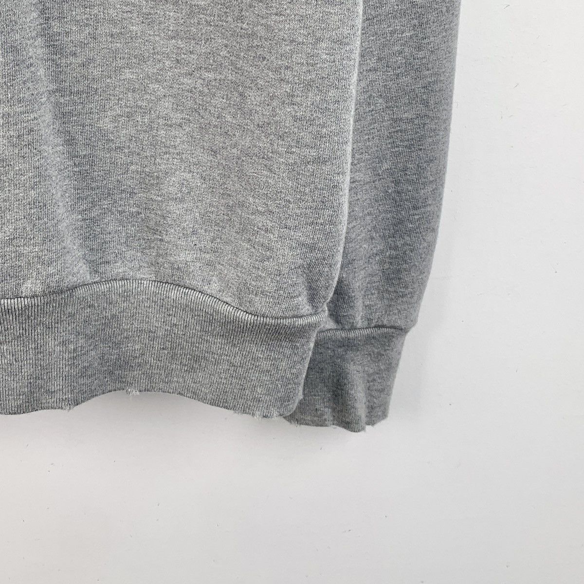 Gucci Gucci x Disney Grey Donald Duck Long Sleeve Sweatshirt K26WX Size US XS / EU 42 / 0 - 5 Thumbnail