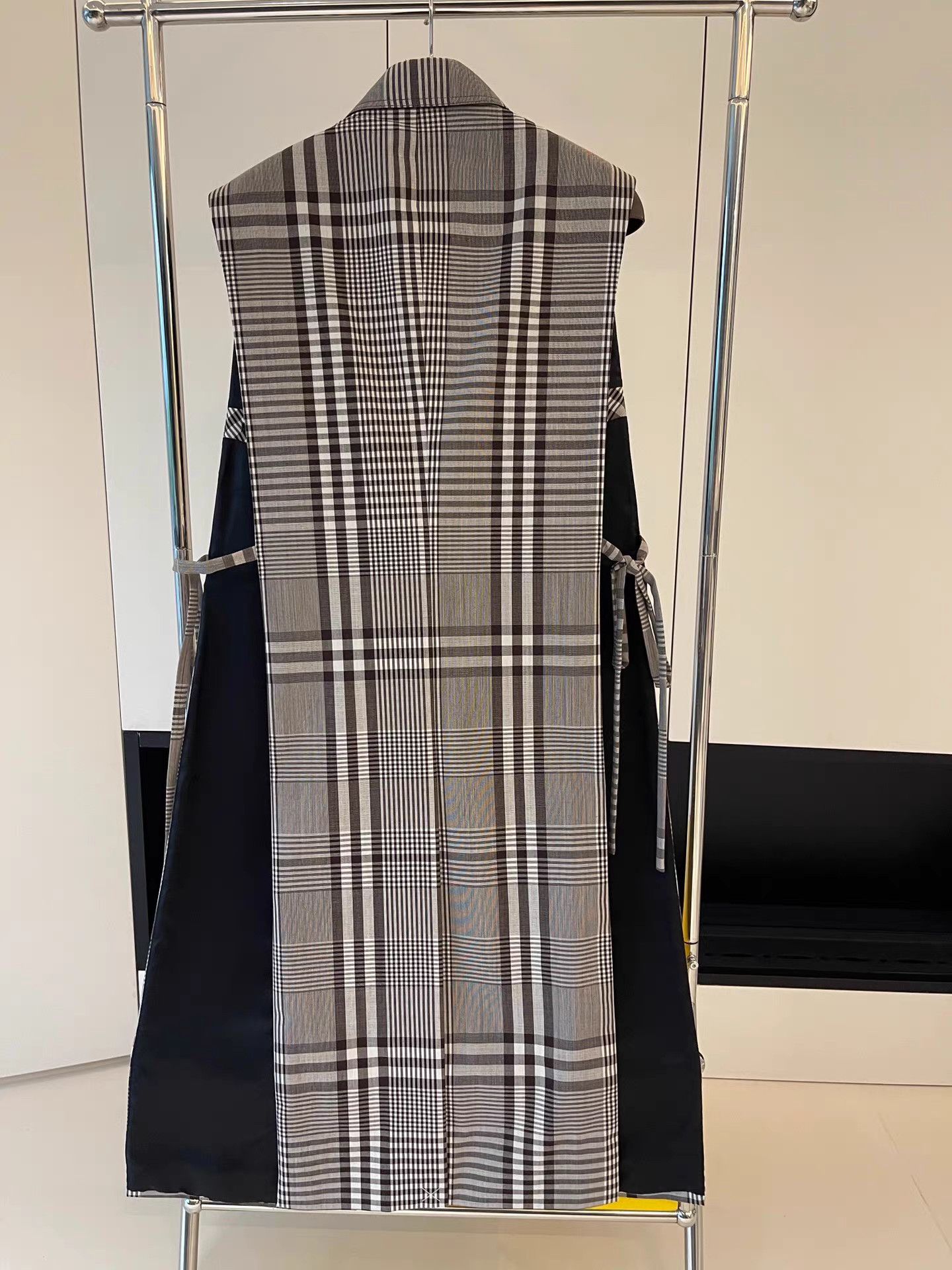 Burberry Burberry Wool Sleeveless Coat K27 Size XL / US 12-14 / IT 48-50 - 4 Thumbnail