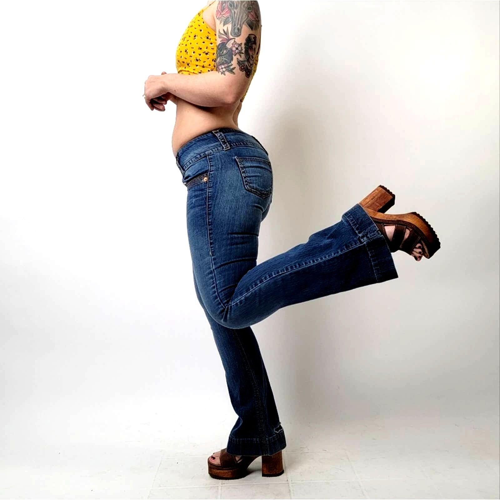 Vintage Vtg y2k Fragile Distressed Low Rise Flared Bell Blue Jeans Size 30" / US 8 / IT 44 - 4 Thumbnail