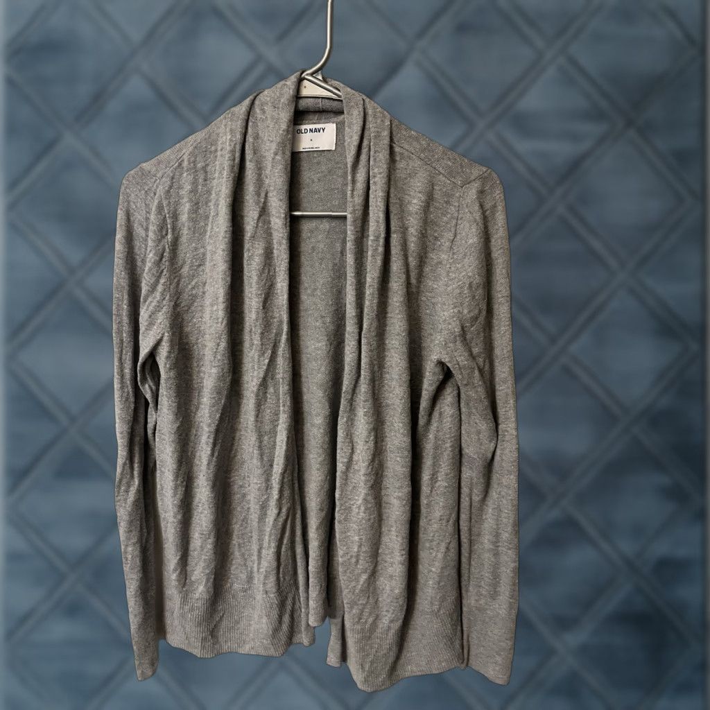 Old Navy Old Navy Cardigan Sweater Women's Gray Cotton Open Front Medium Crew Neck Long Sleeve with Pockets Solid Modeling Size M / US 6-8 / IT 42-44 - 1 Thumbnail