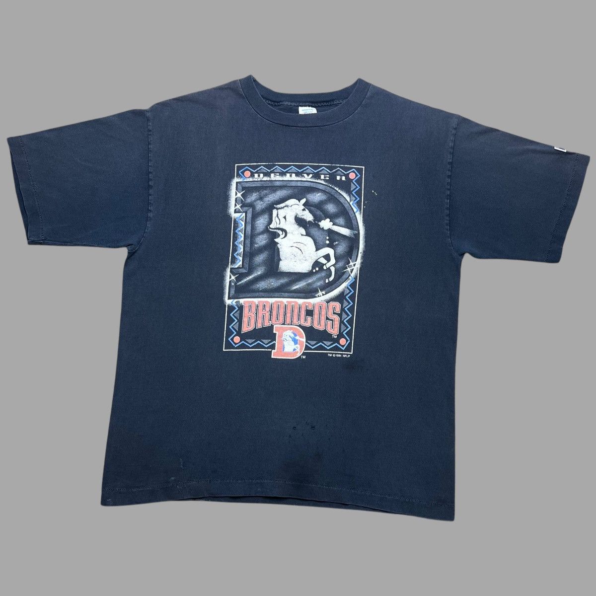 Logo 7 × NFL × Vintage 1994 NFL Denver Broncos Spell Out Graphic Logo 7 Graphic Tee Size US XL / EU 56 / 4 - 1 Thumbnail