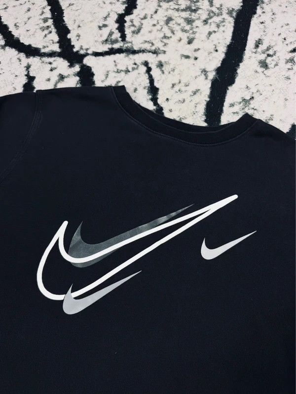 Nike Nike swoosh crewneck sweatshirt black white S Size US S / EU 44-46 / 1 - 3 Thumbnail