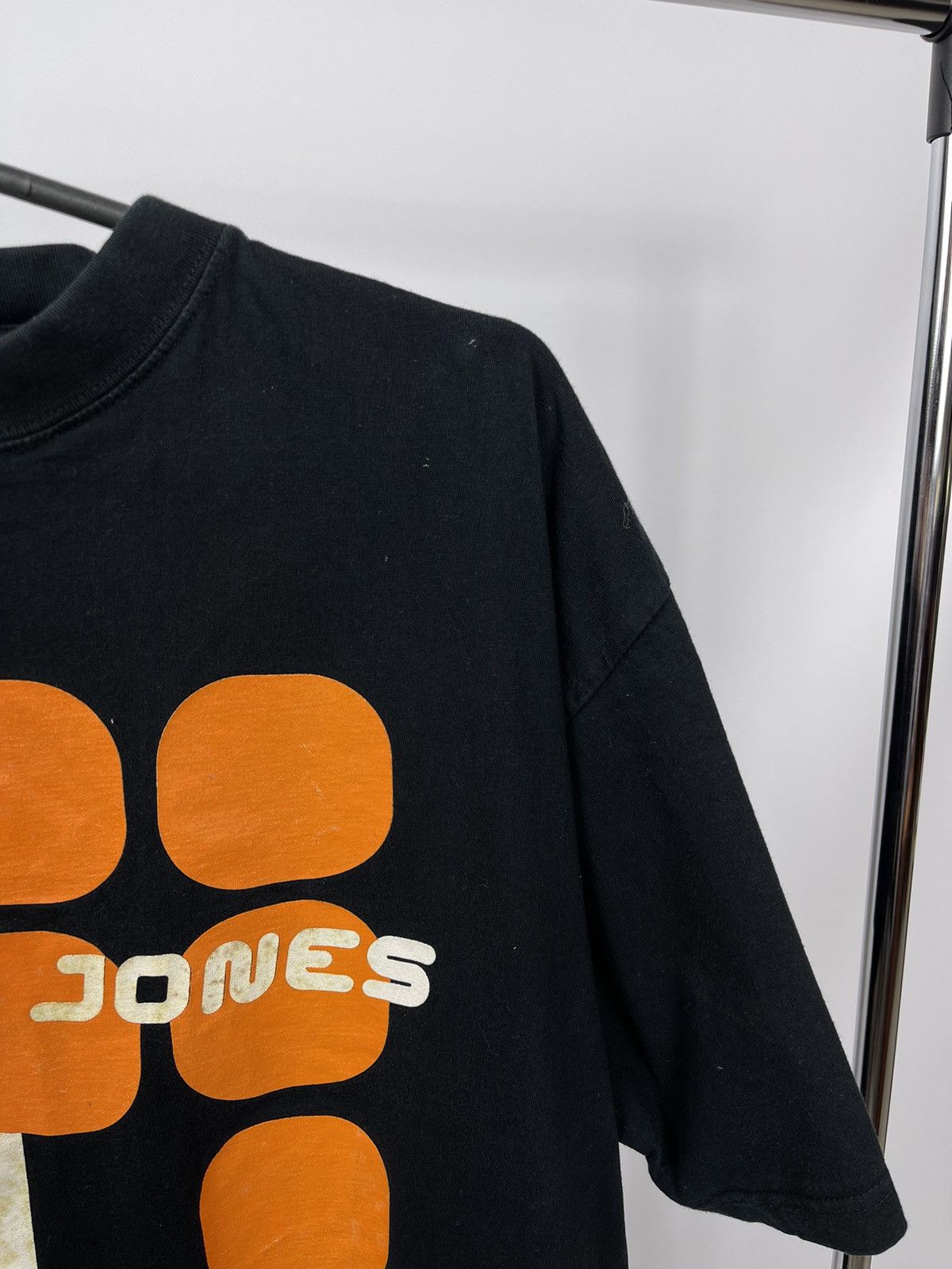Band Tees × Vintage Vintage Tour 2000 Tom Jones Band Tshirt Tee Size XL Black Size US XL / EU 56 / 4 - 2 Thumbnail