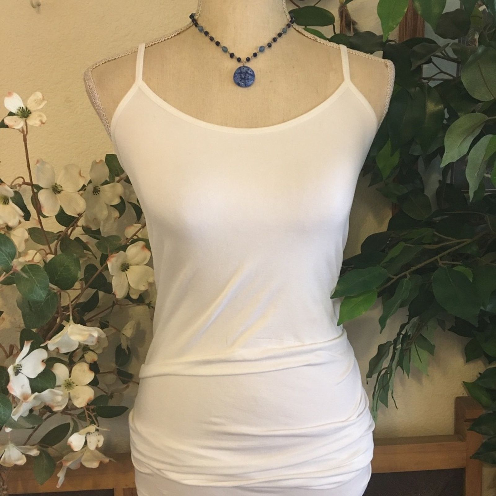 Jewelry Blue glass medallion beaded chain necklace Size ONE SIZE - 4 Thumbnail