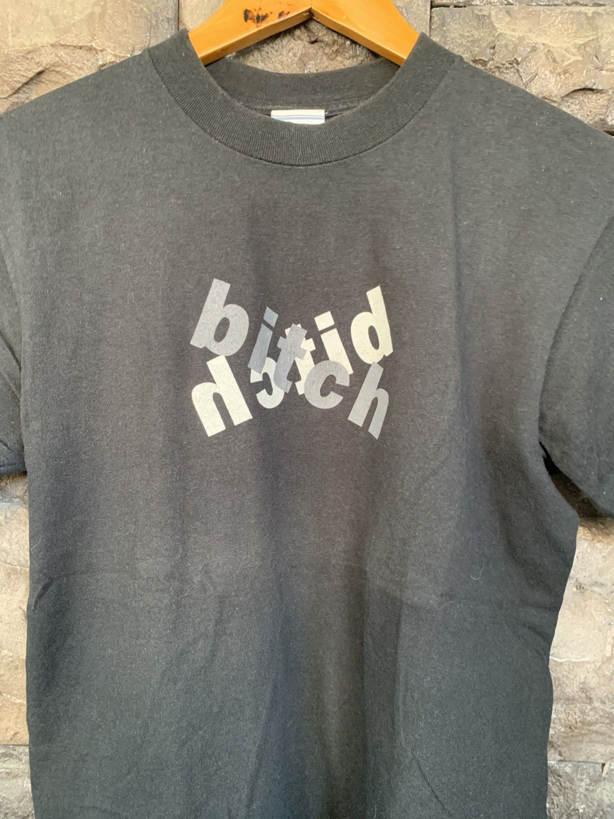 Vintage Vintage 90s Bitch Skateboards T shirt Size US L / EU 52-54 / 3 - 2 Thumbnail